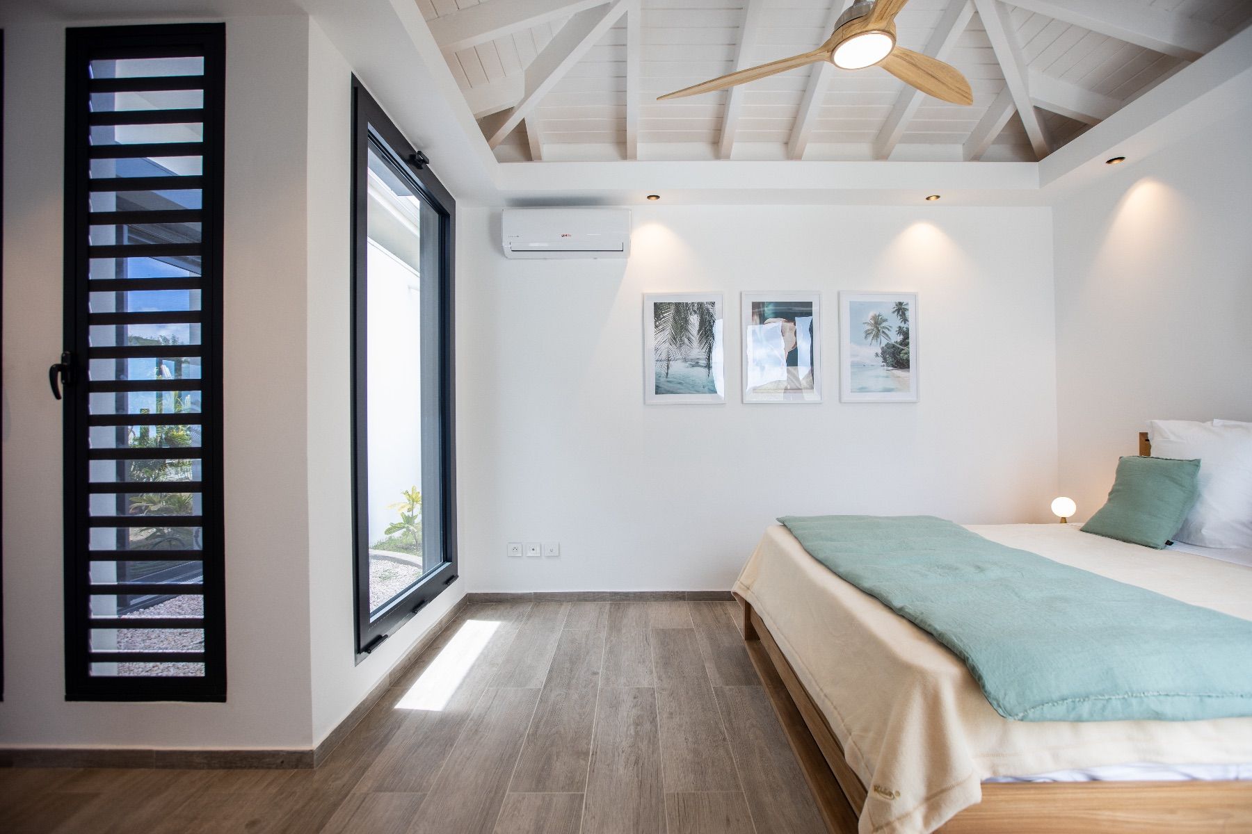 Ocean's One villa photo.