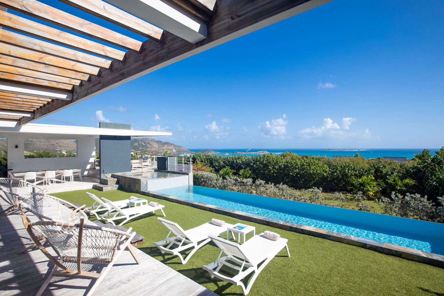 Ocean's One villa photo.