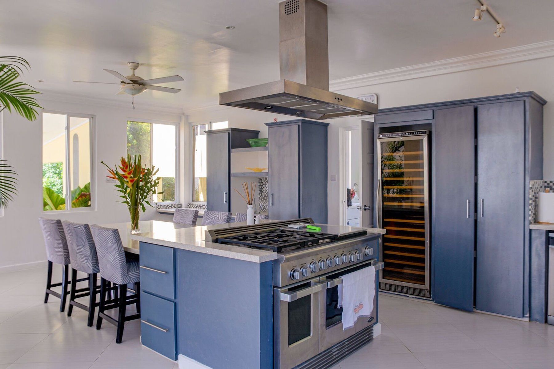 Fully equipped kitchen