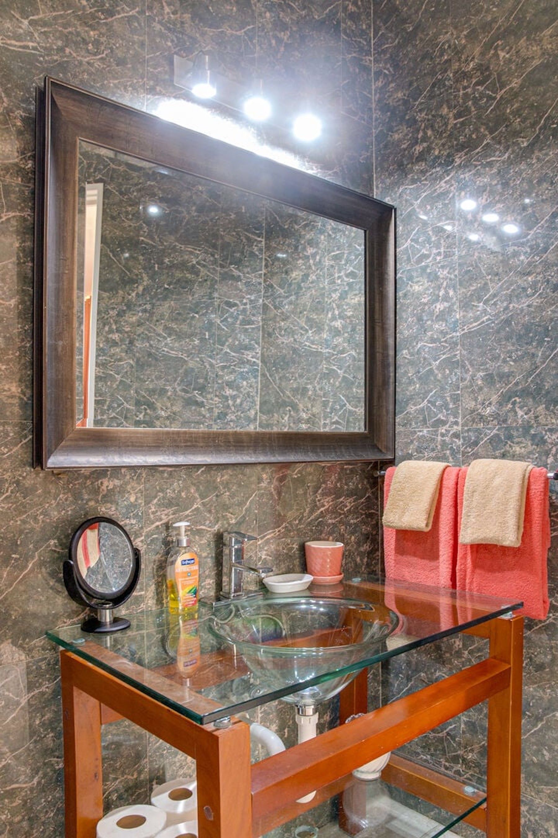 Ensuite
