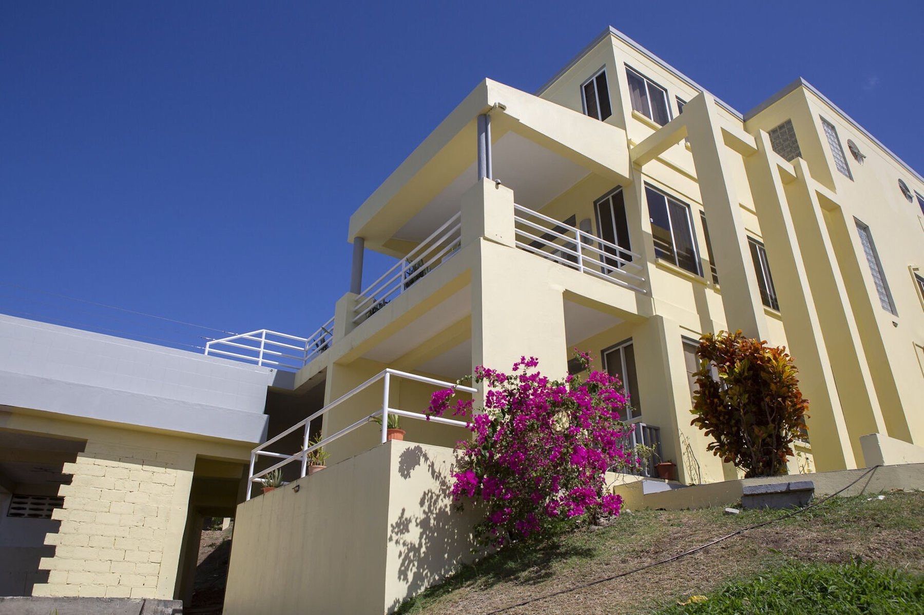 Chilla villa photo.