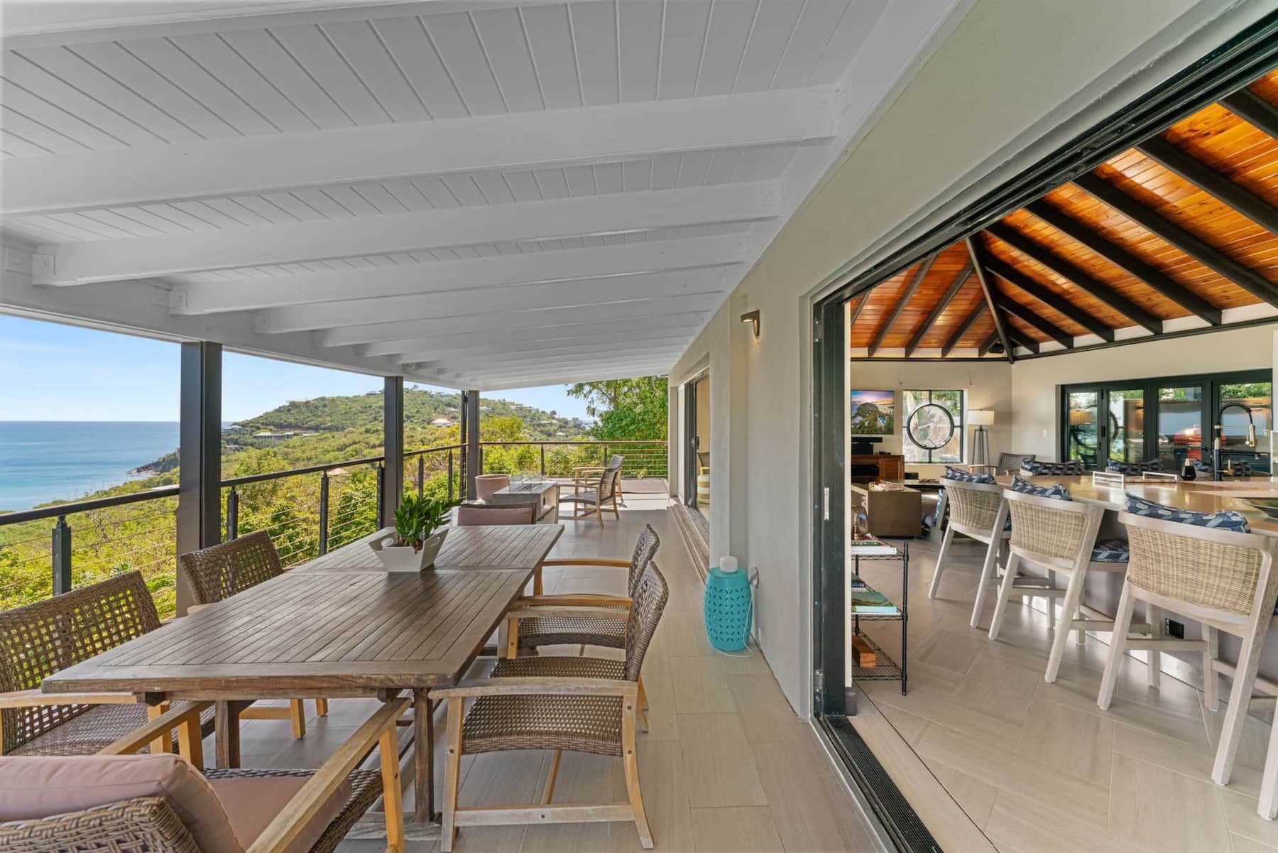 Kia Orana villa photo.