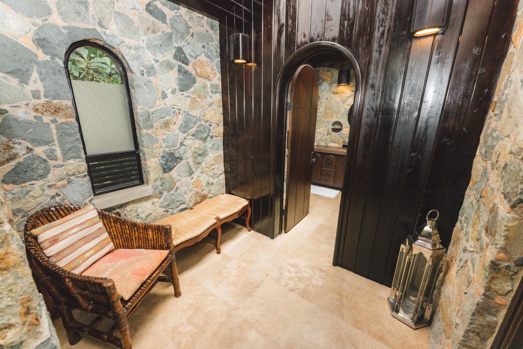 Valhalla villa photo.