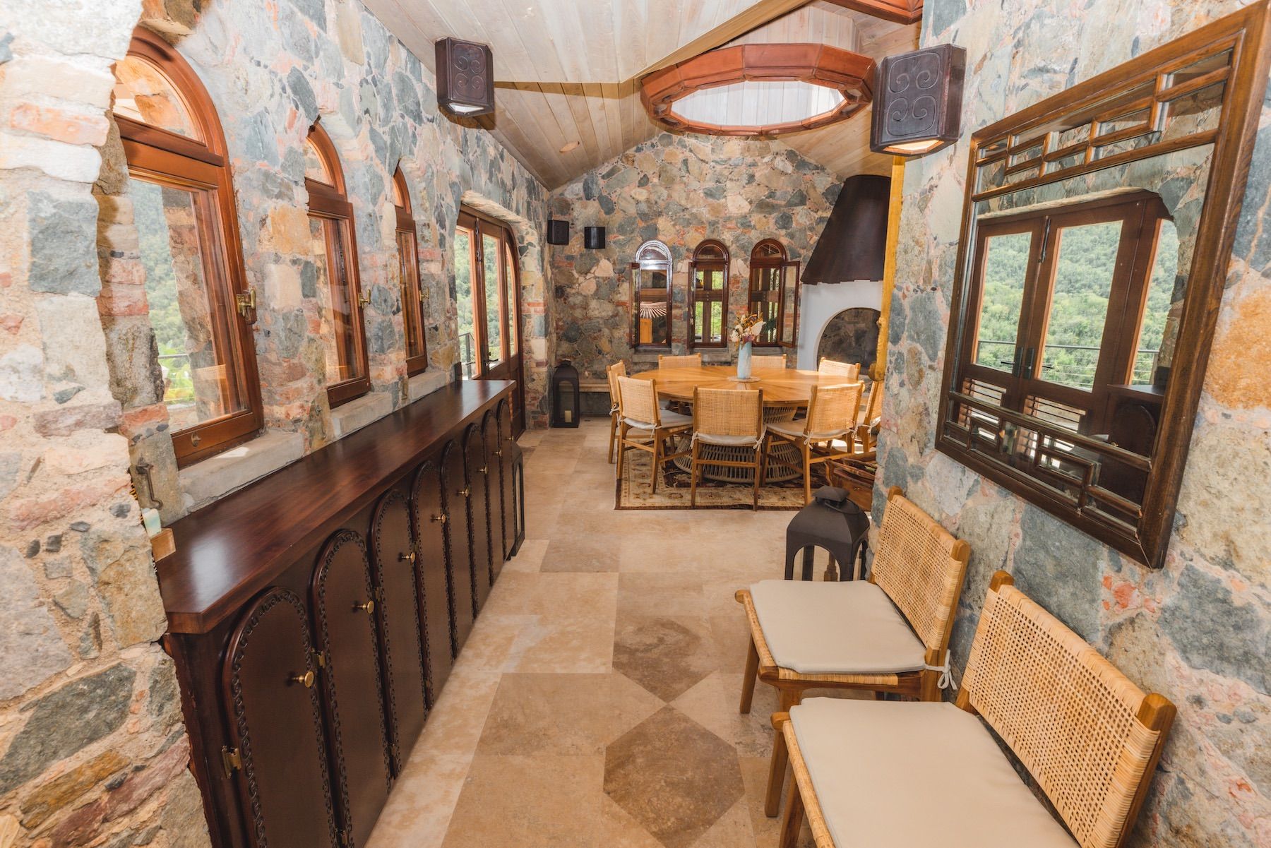 Valhalla villa photo.