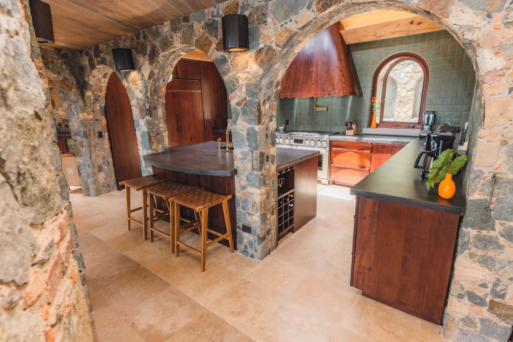 Valhalla villa photo.