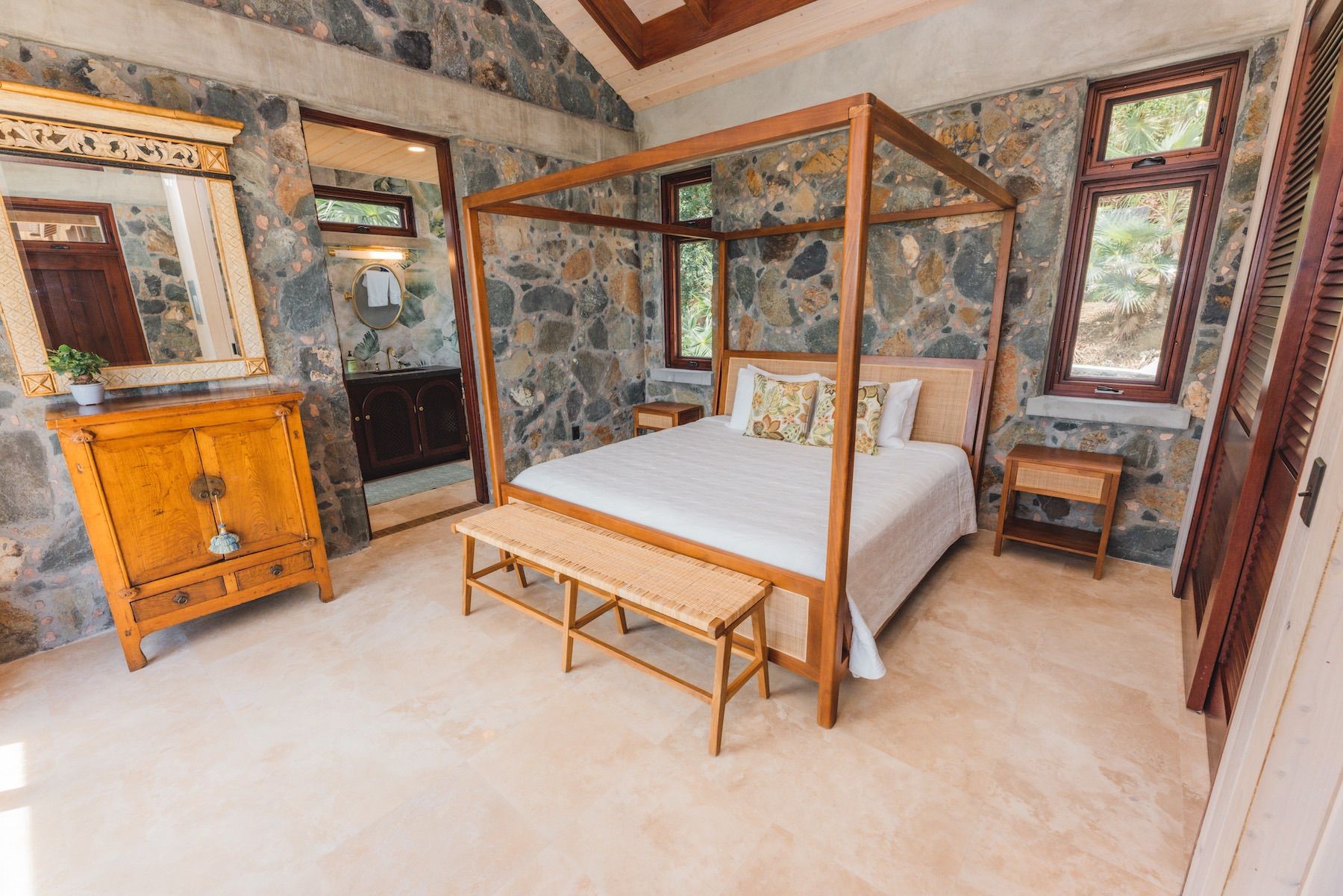 Valhalla villa photo.