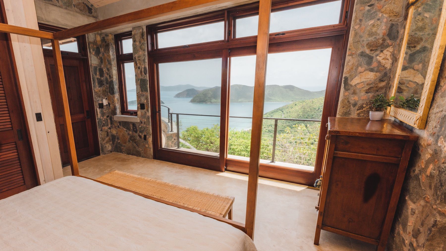 Valhalla villa photo.