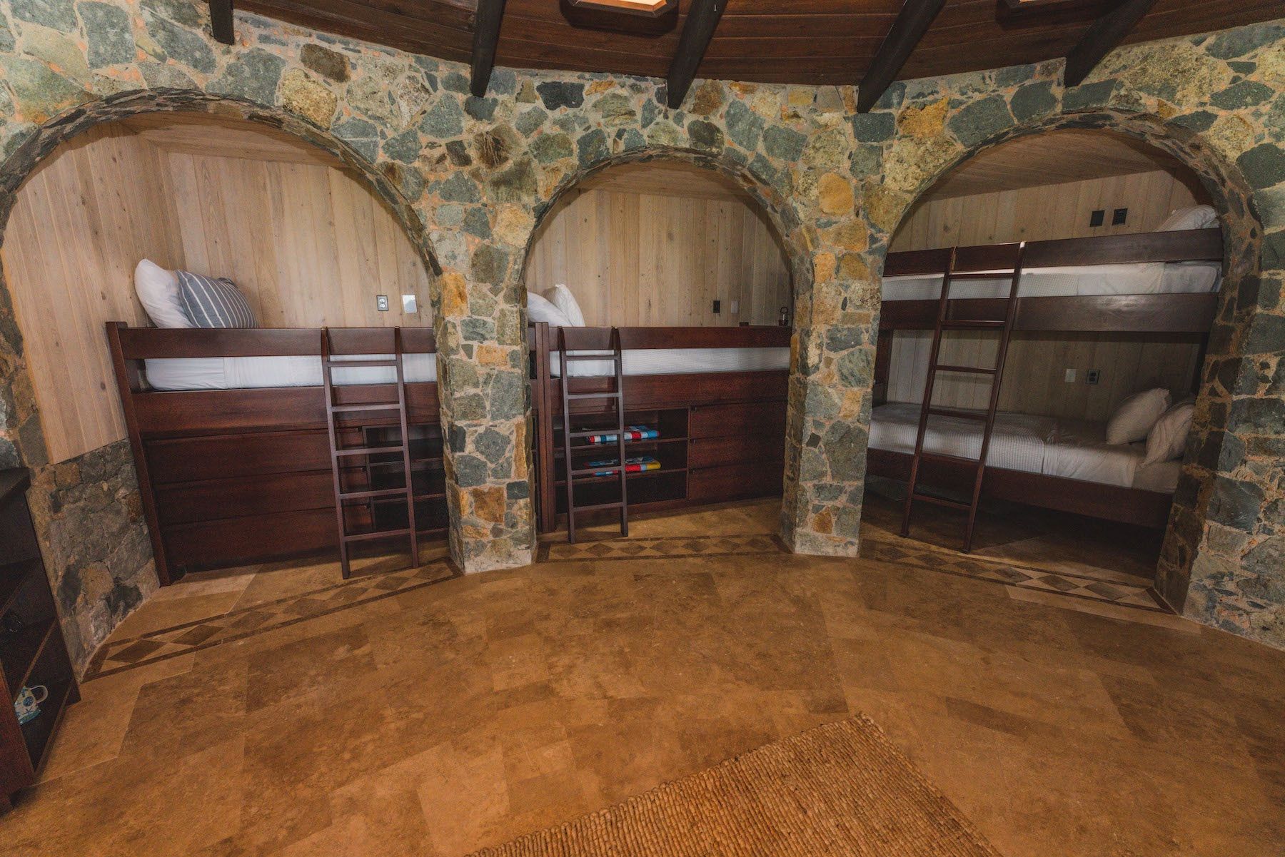 Valhalla villa photo.