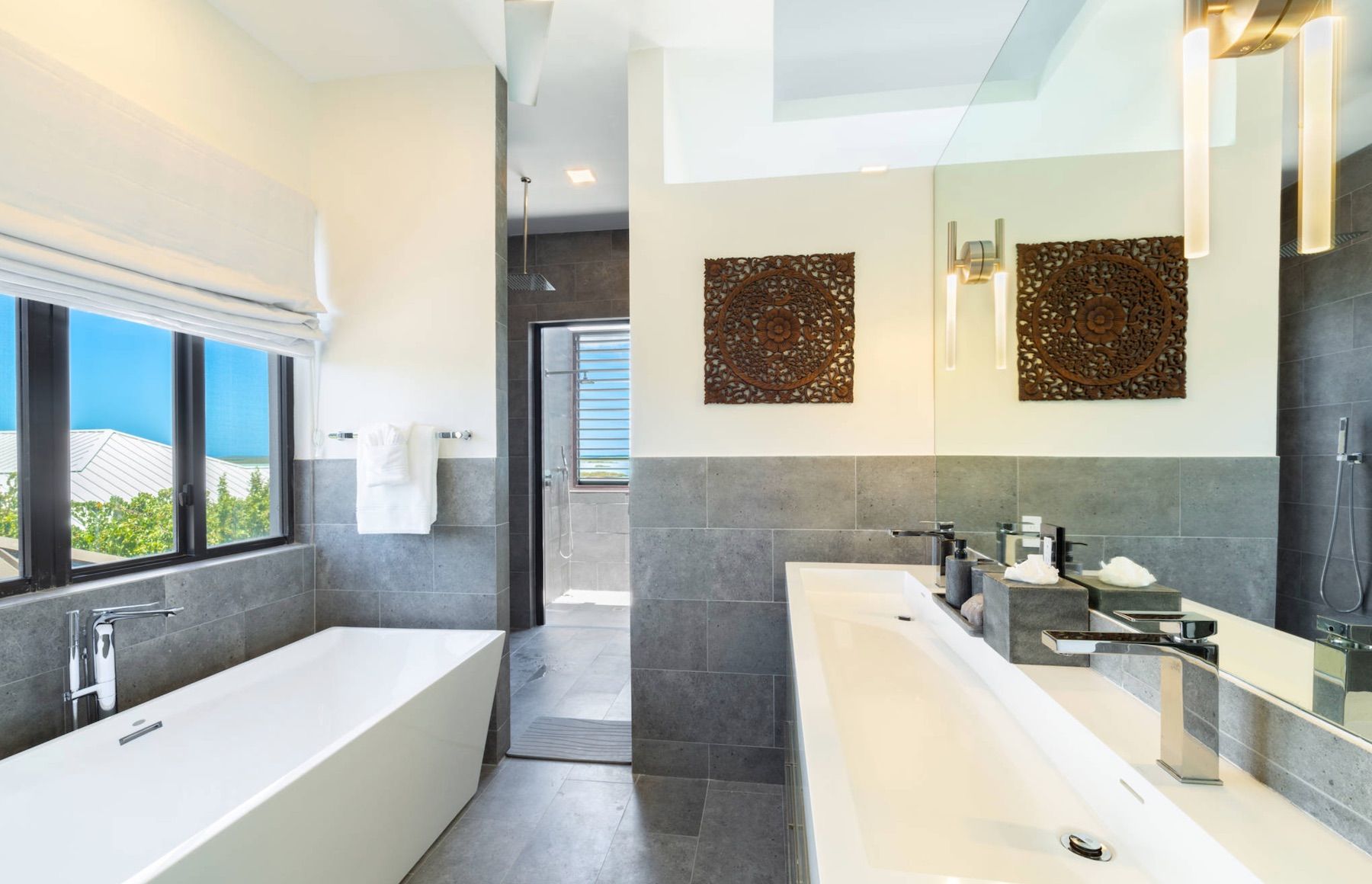 Above Rocks villa photo.