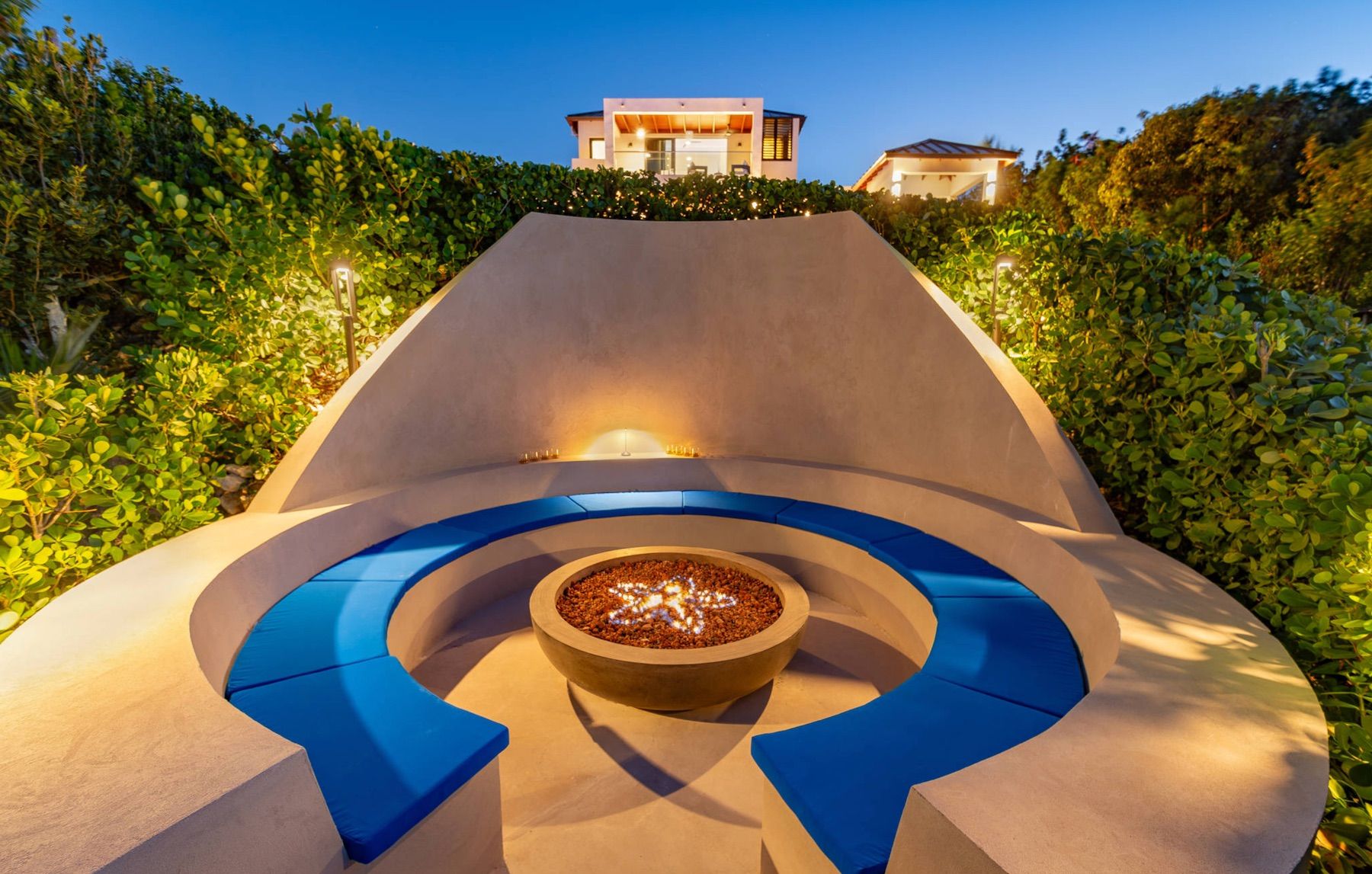 Above Rocks villa photo.
