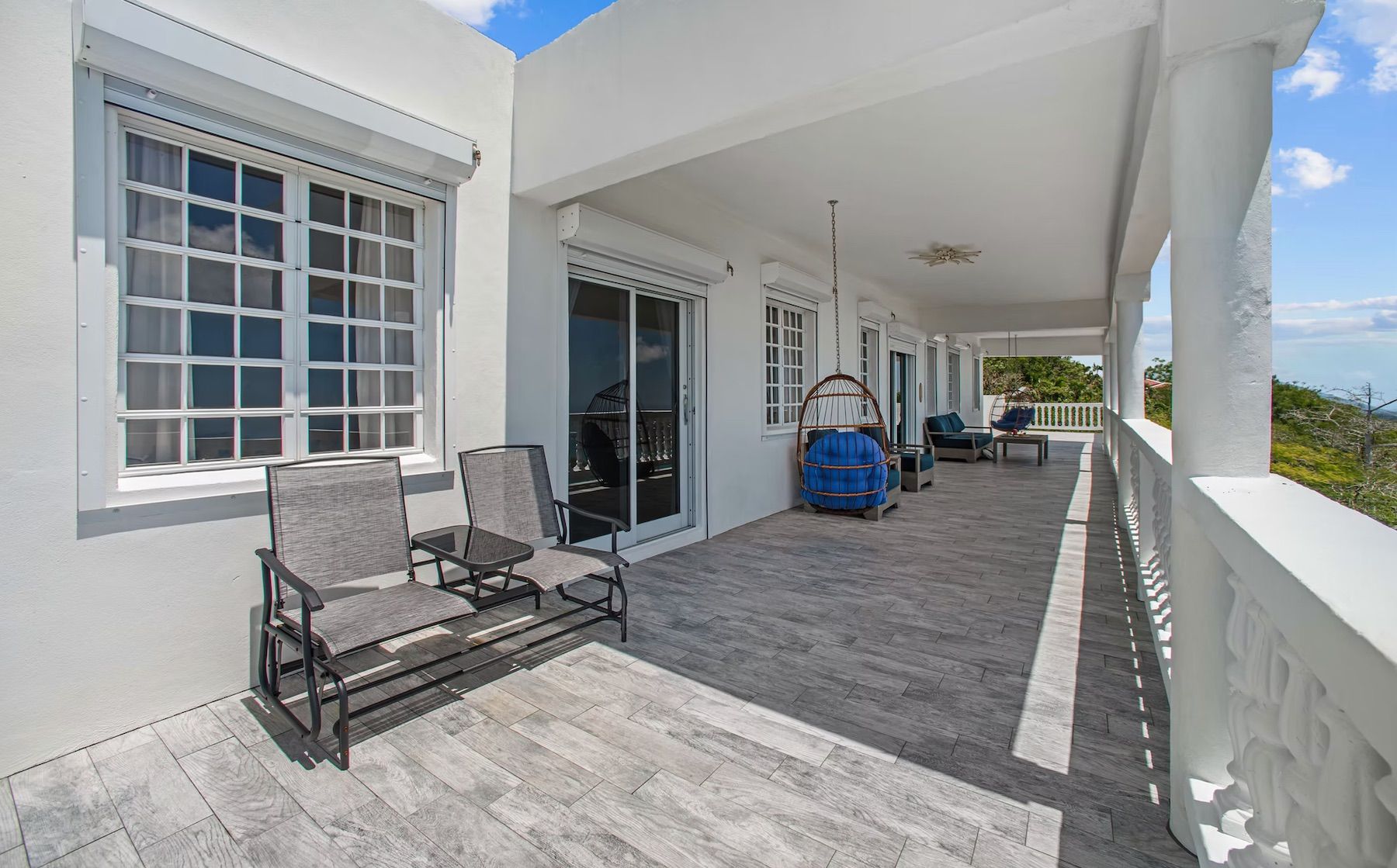 Selah villa photo.