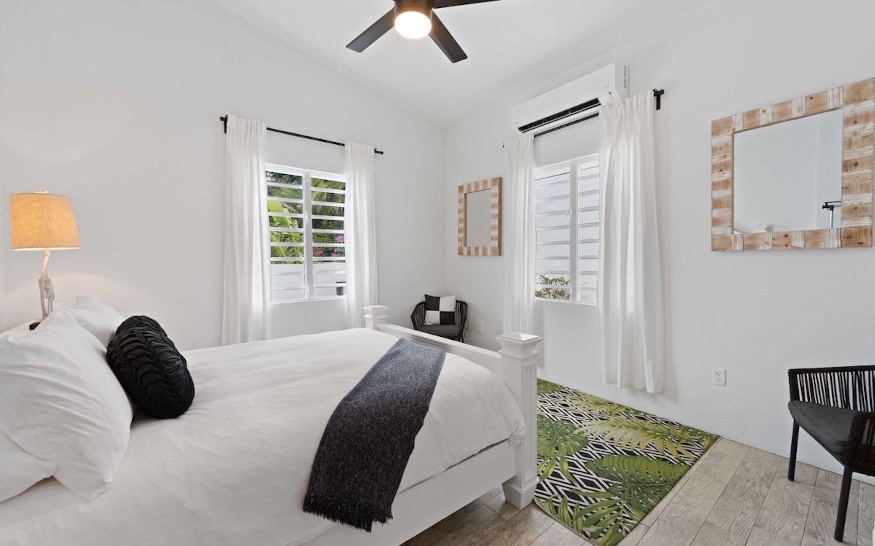 Selah villa photo.