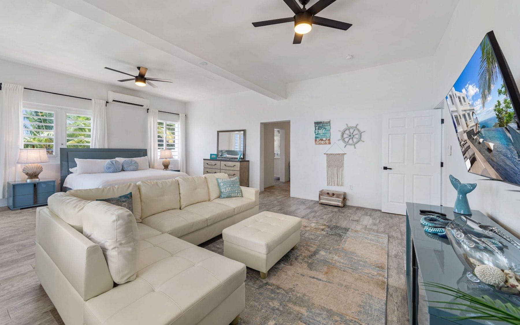 Selah villa photo.