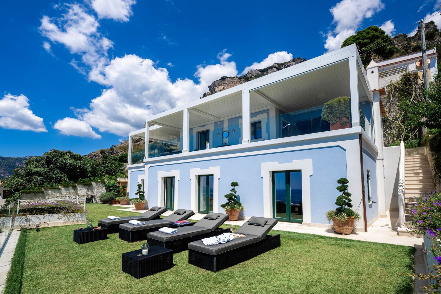 Cantibe villa photo.