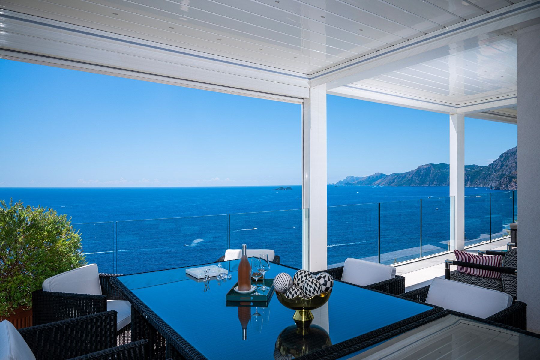 Cantibe villa photo.