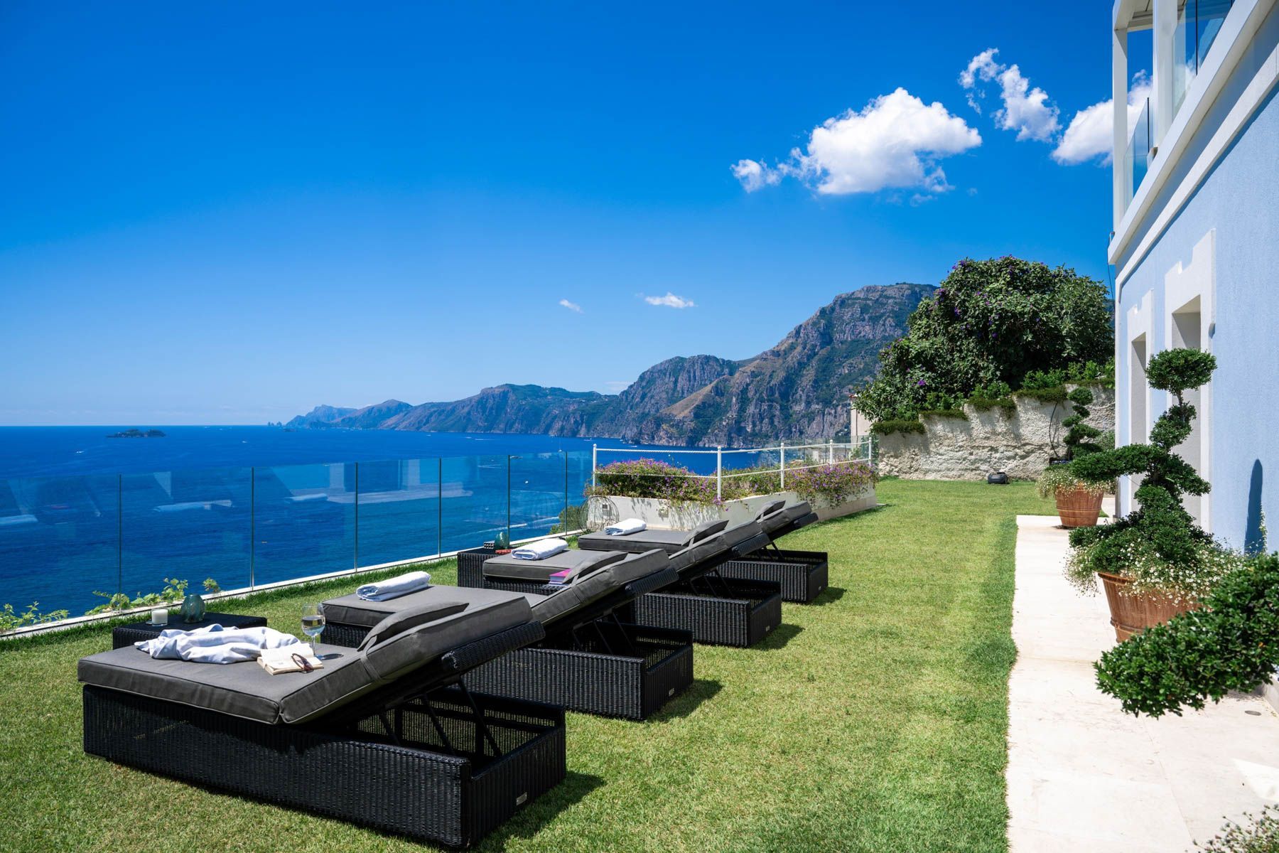 Cantibe villa photo.
