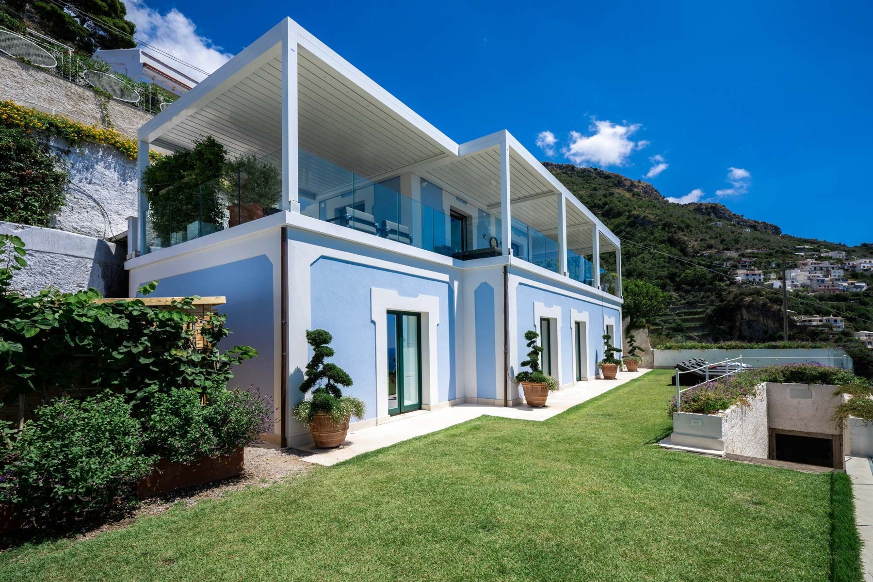 Cantibe villa photo.