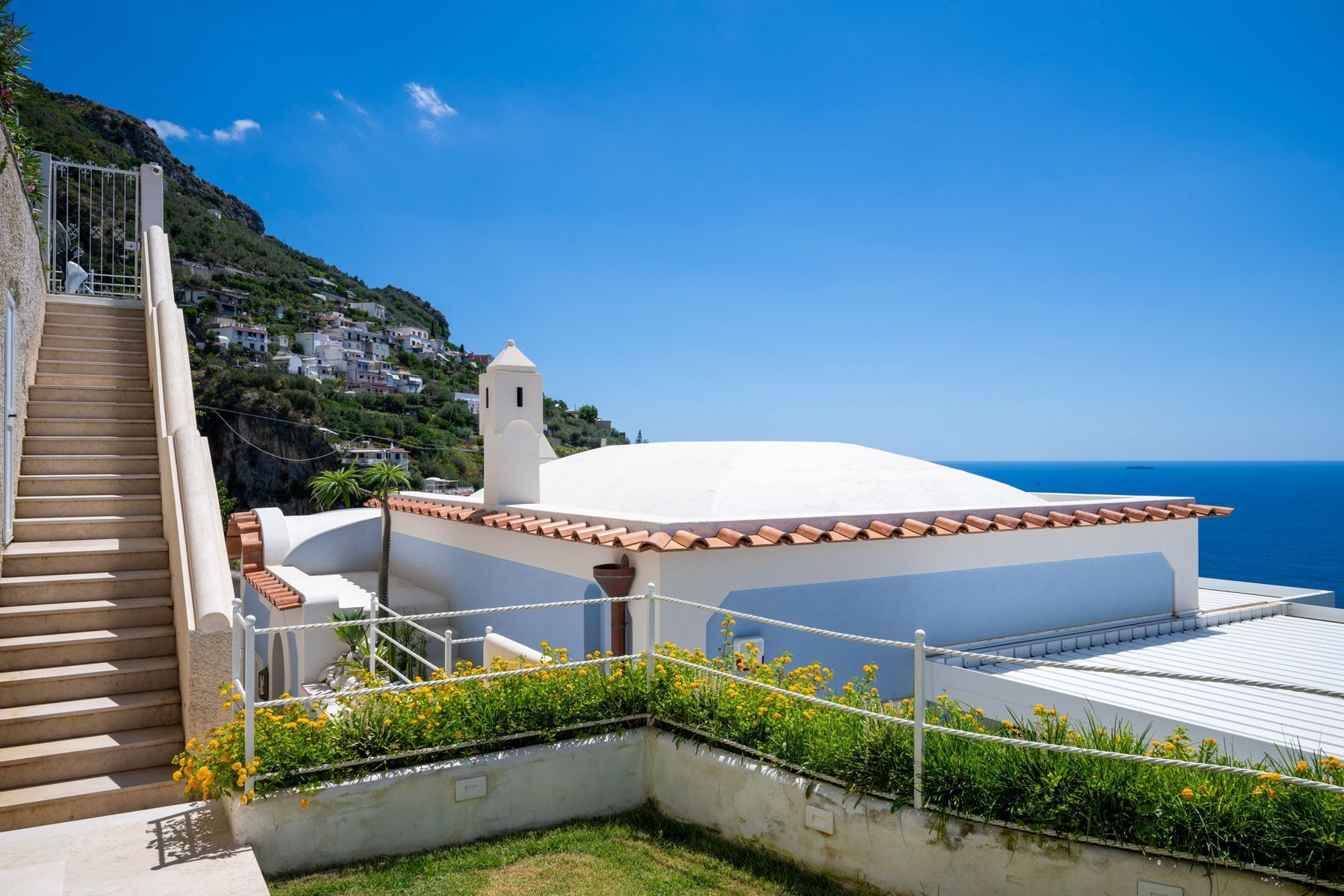 Cantibe villa photo.
