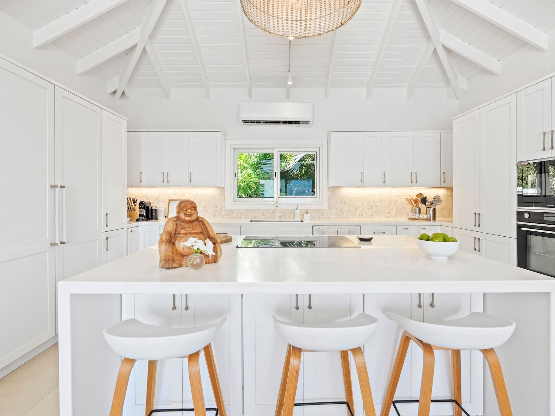 Bright Waters villa photo.