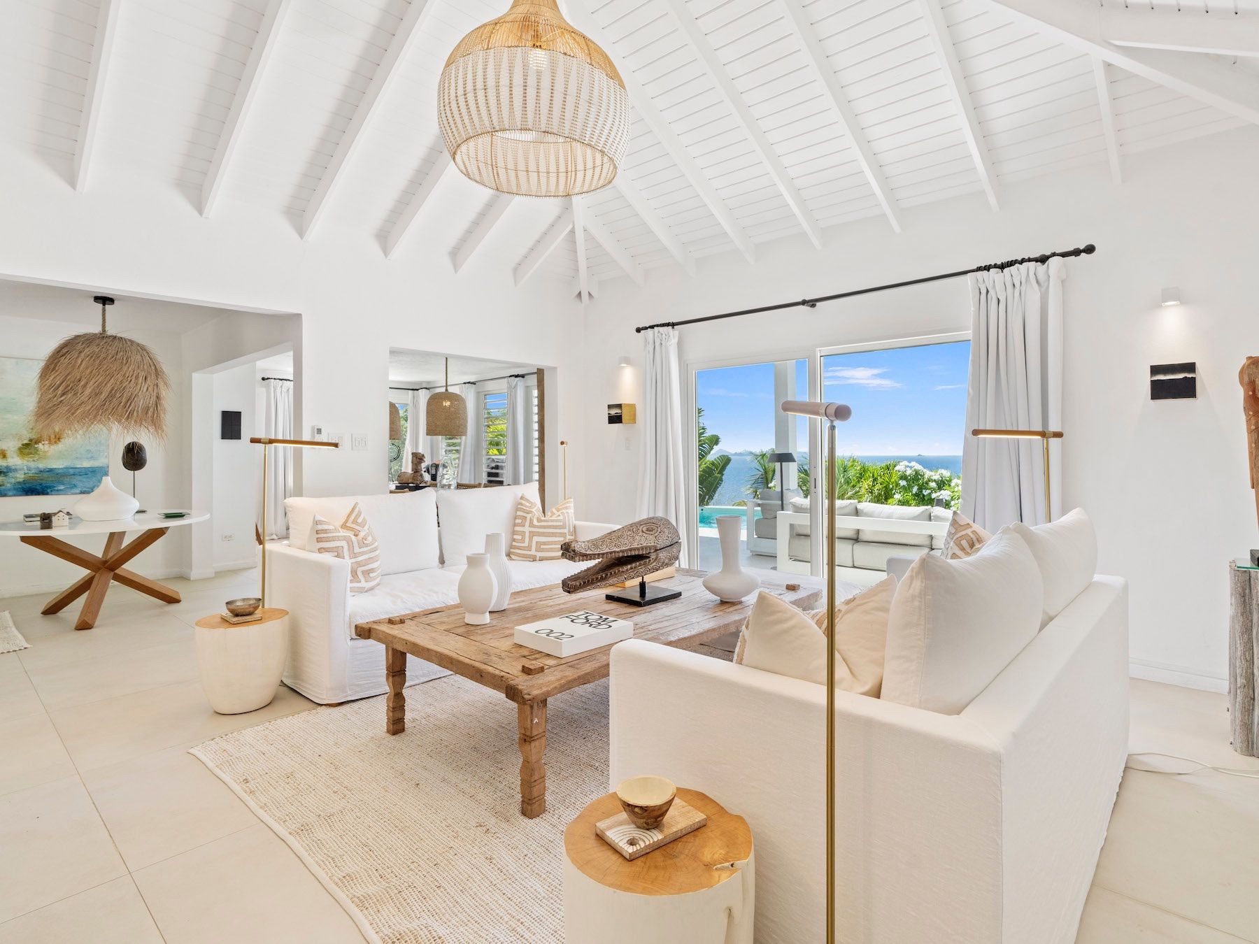 Bright Waters villa photo.