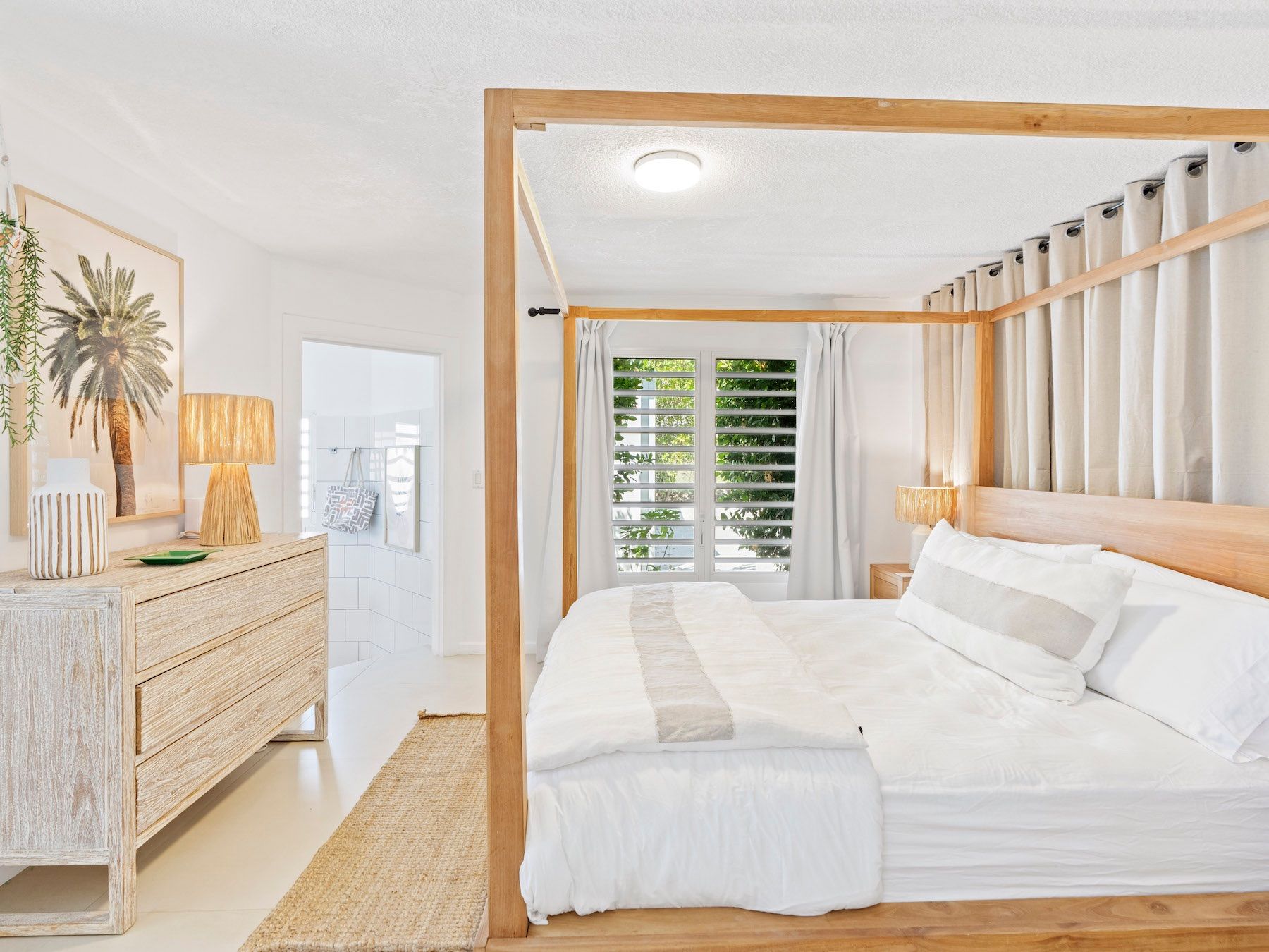 Bright Waters villa photo.
