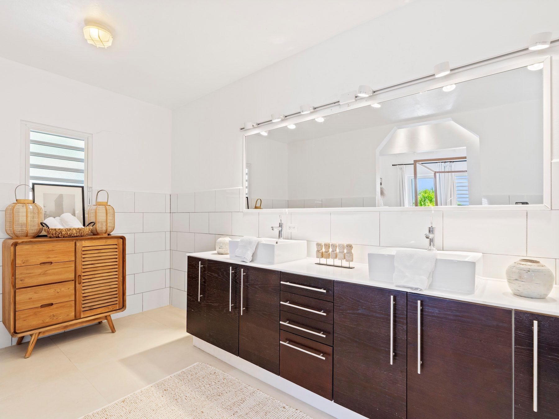 Bright Waters villa photo.