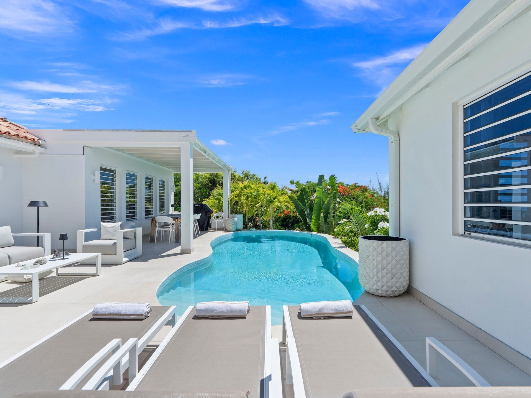 Bright Waters villa photo.