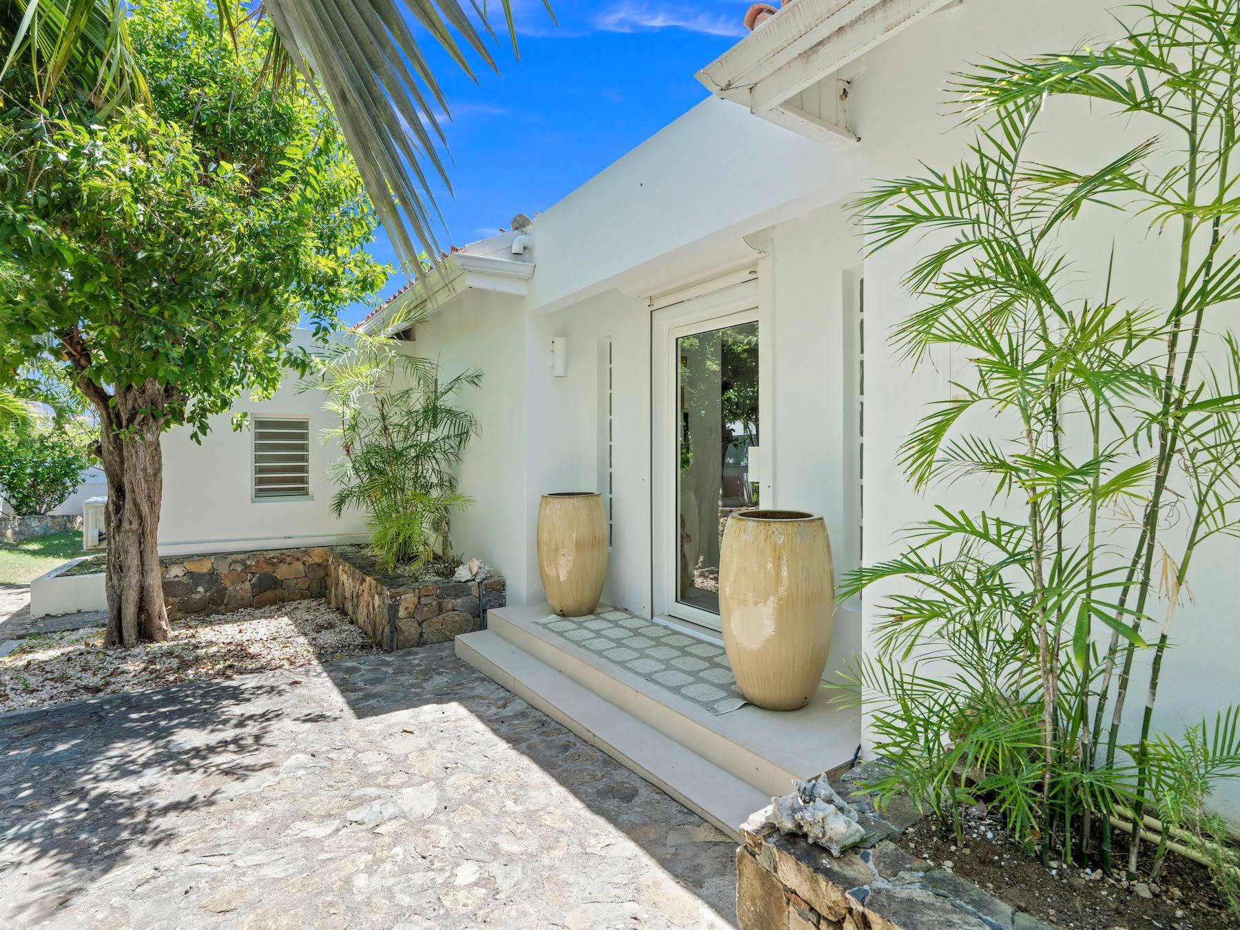 Bright Waters villa photo.