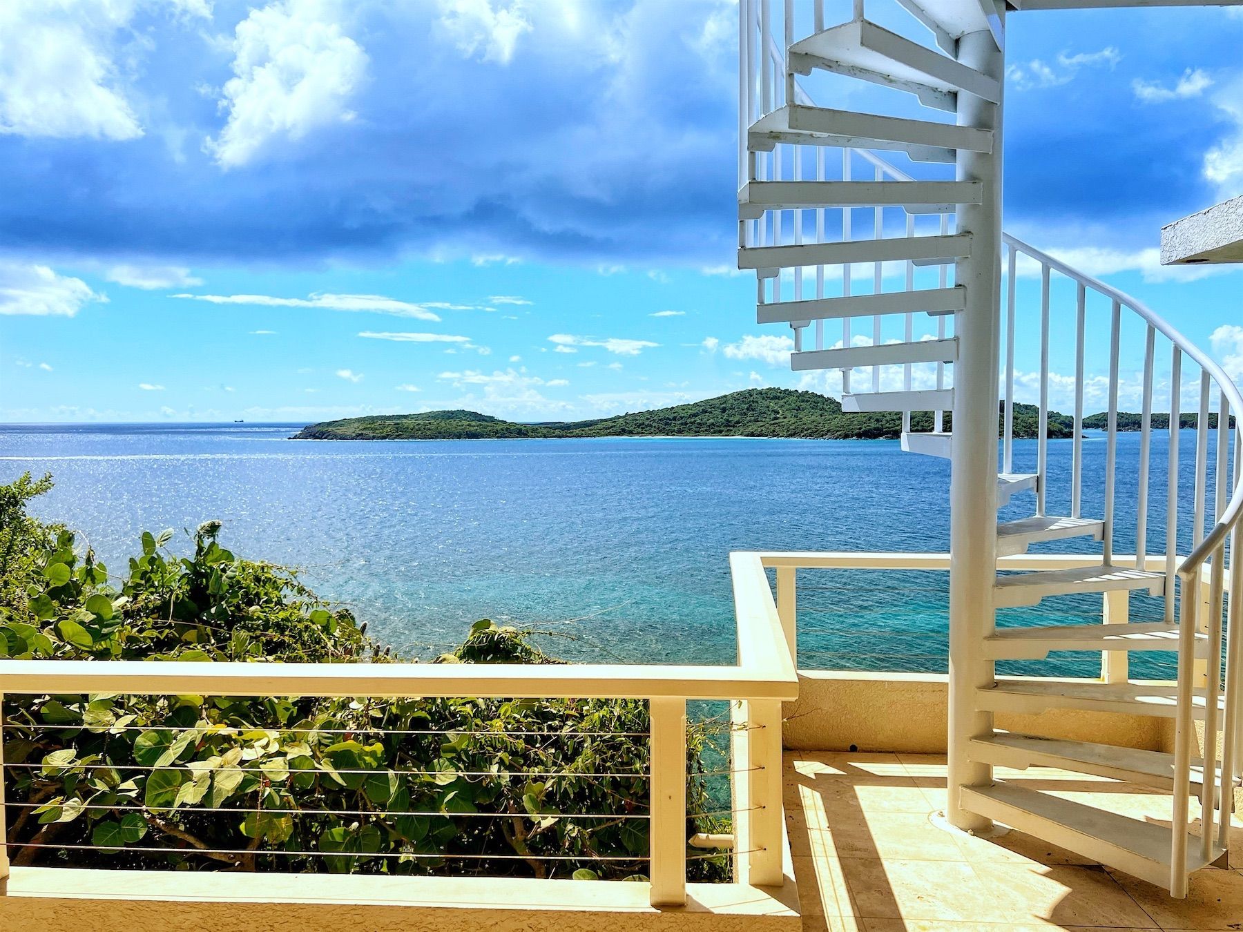Cabrita Cliff House villa photo.