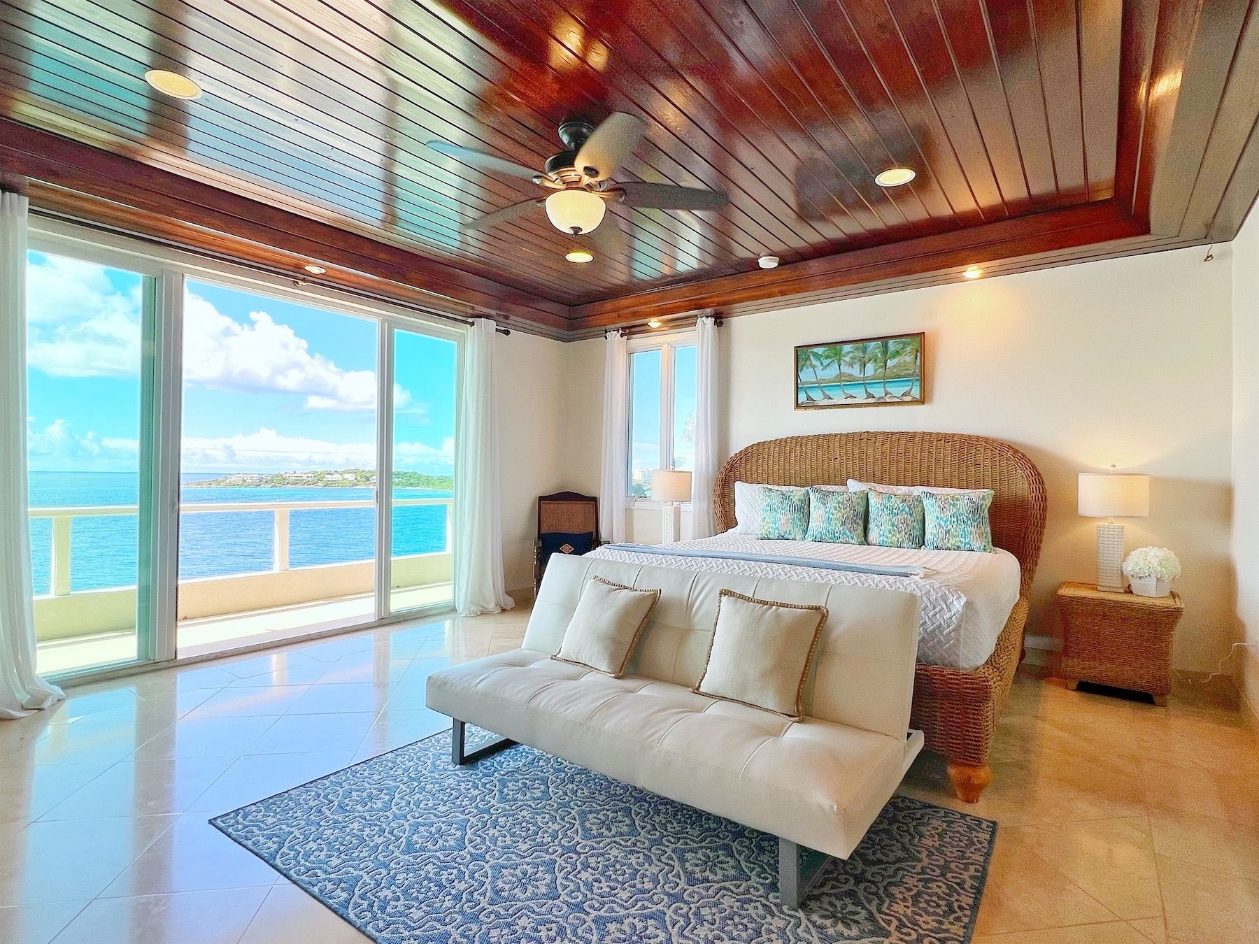Cabrita Cliff House villa photo.