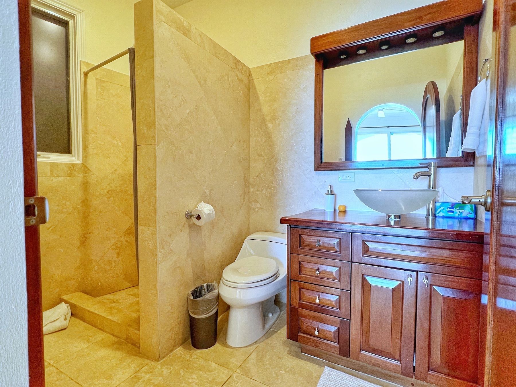 Cabrita Cliff House villa photo.