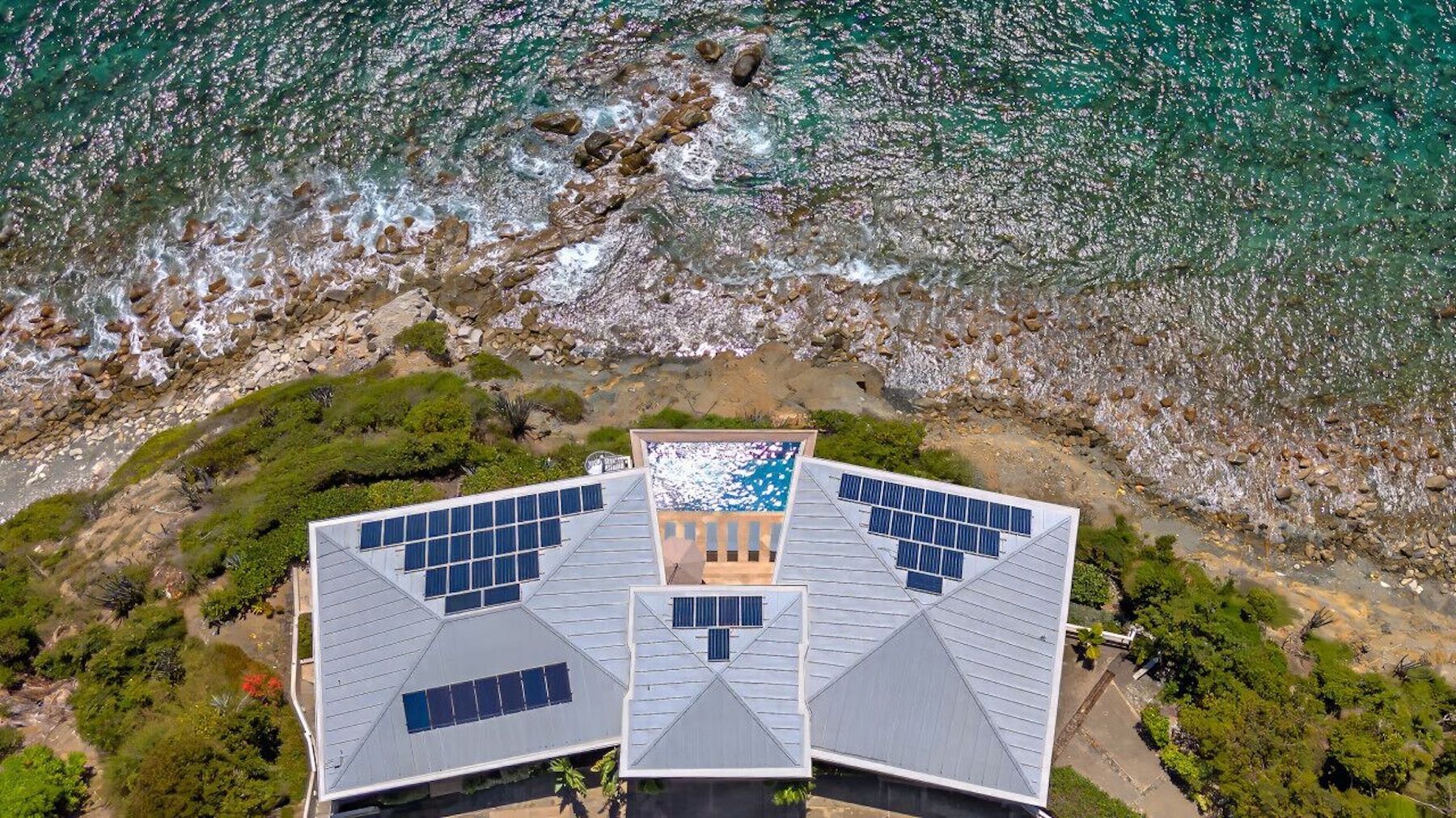 Cabrita Cliff House villa photo.