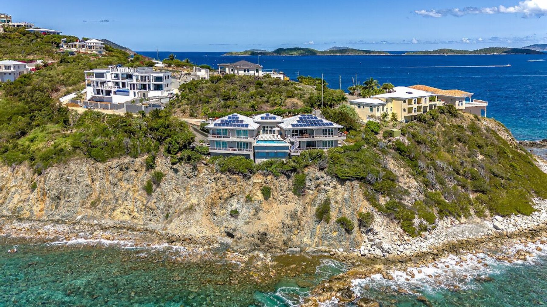 Cabrita Cliff House villa photo.