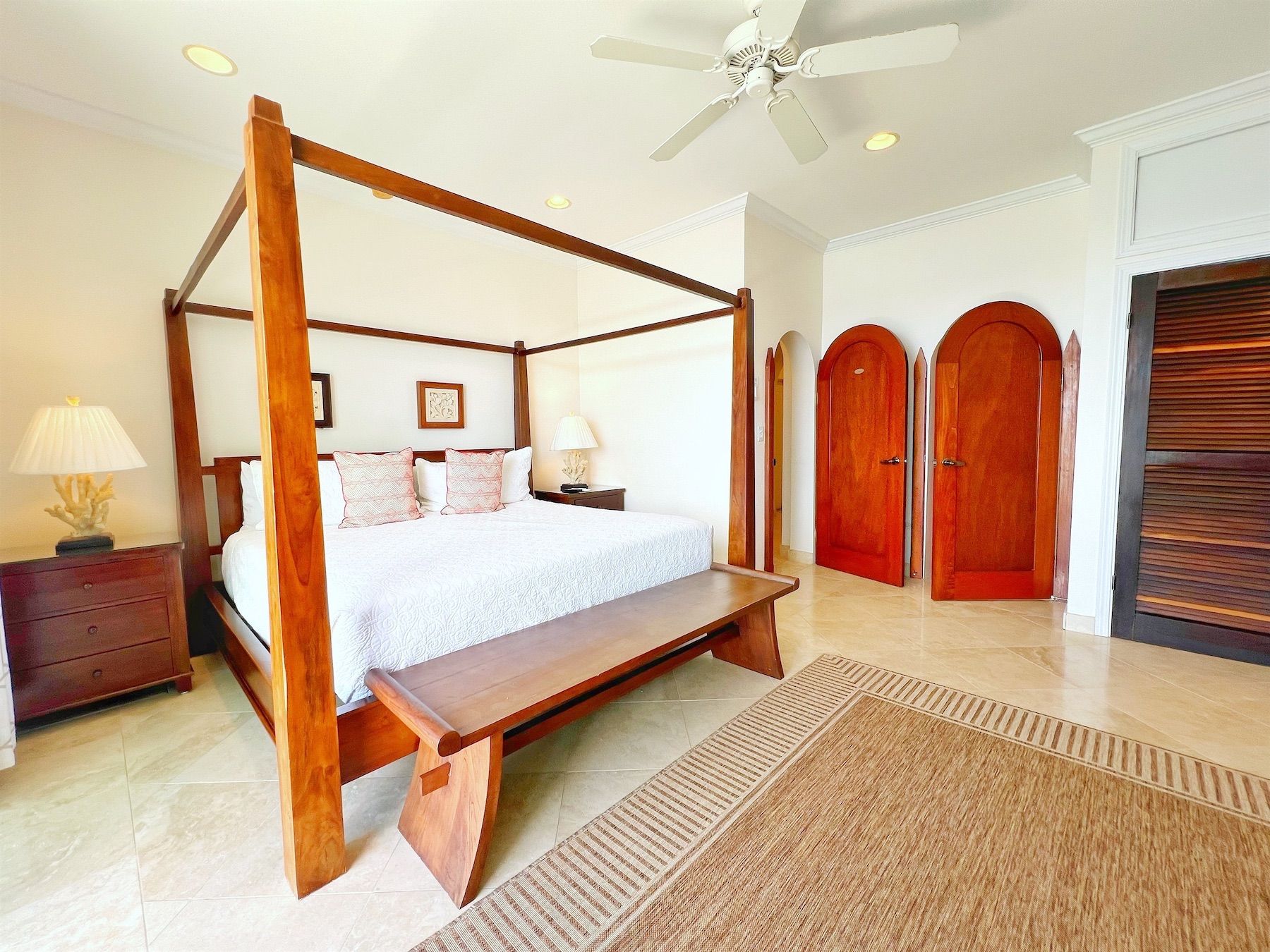 Cabrita Cliff House villa photo.