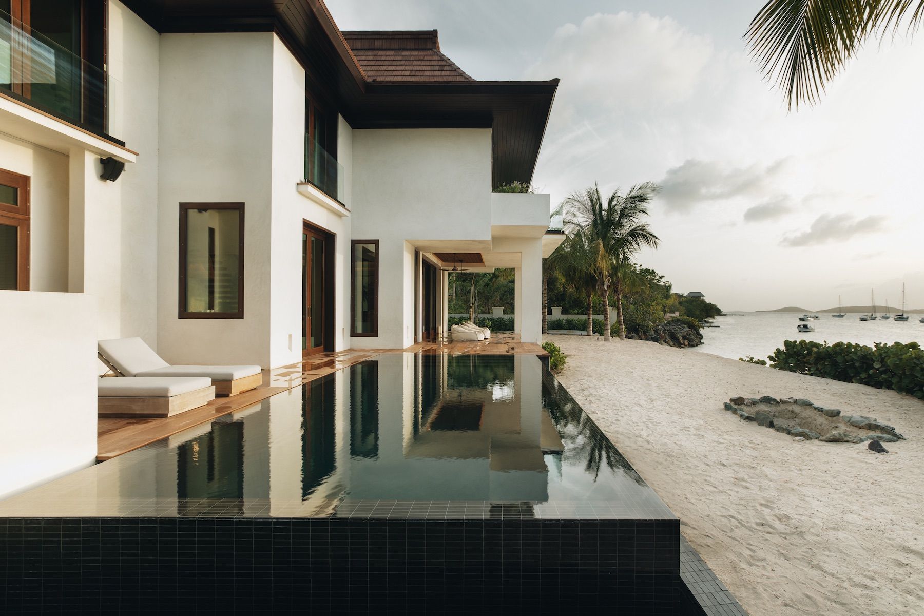 Indo House villa photo.