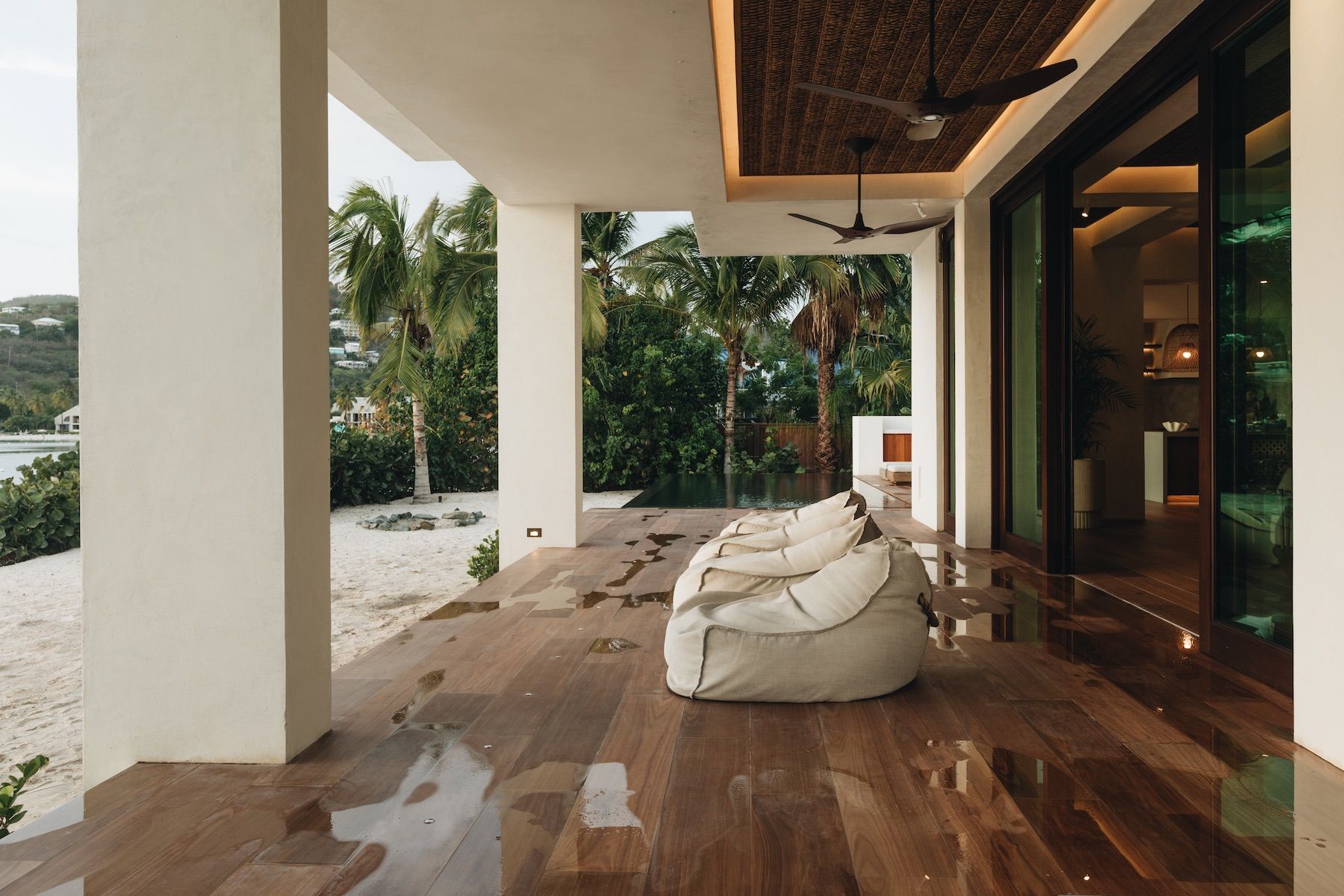 Indo House villa photo.