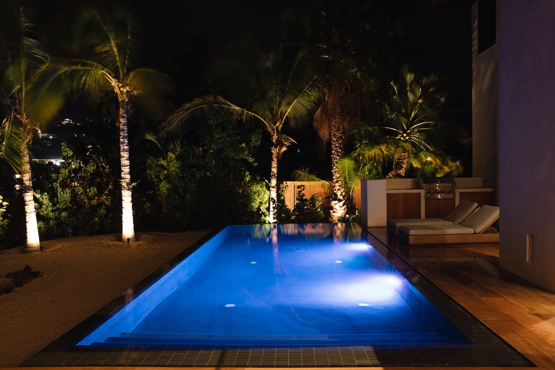 Night views of swimming pool