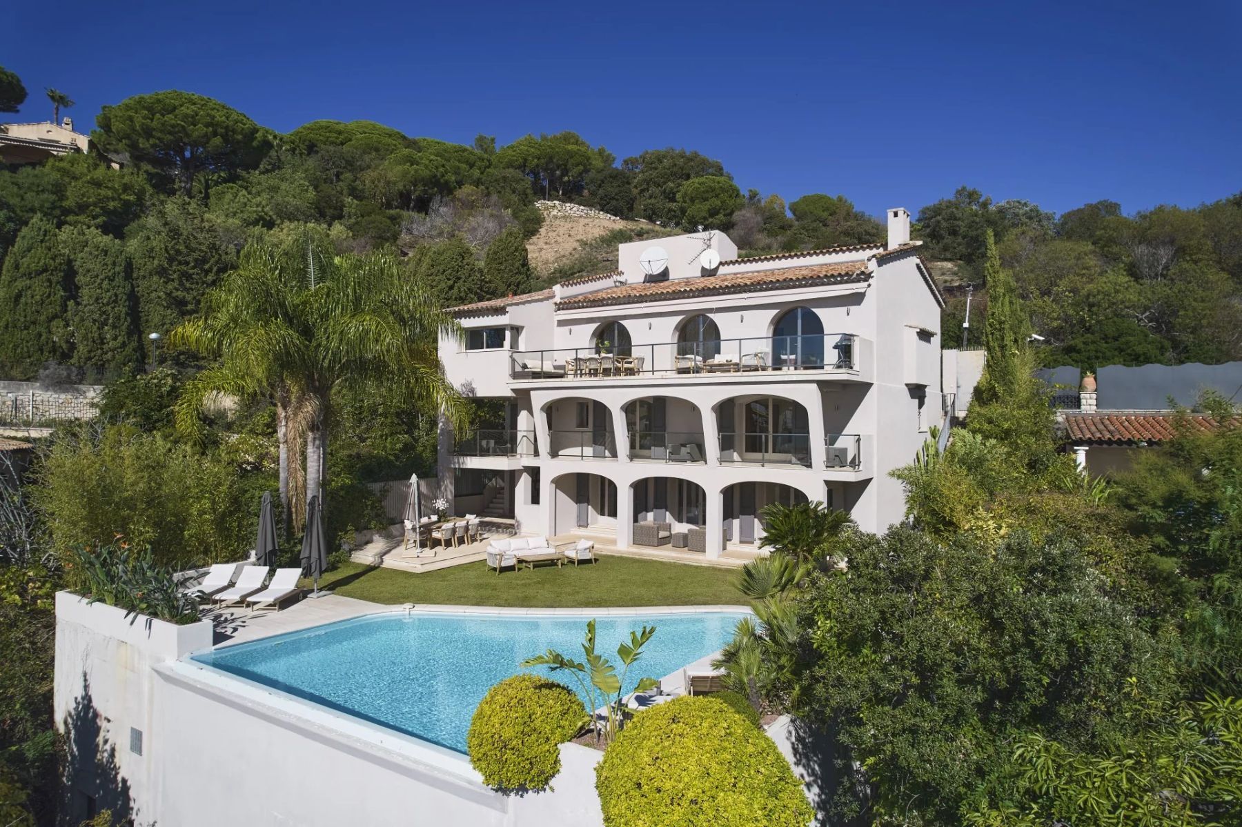 Villa Palm villa photo.