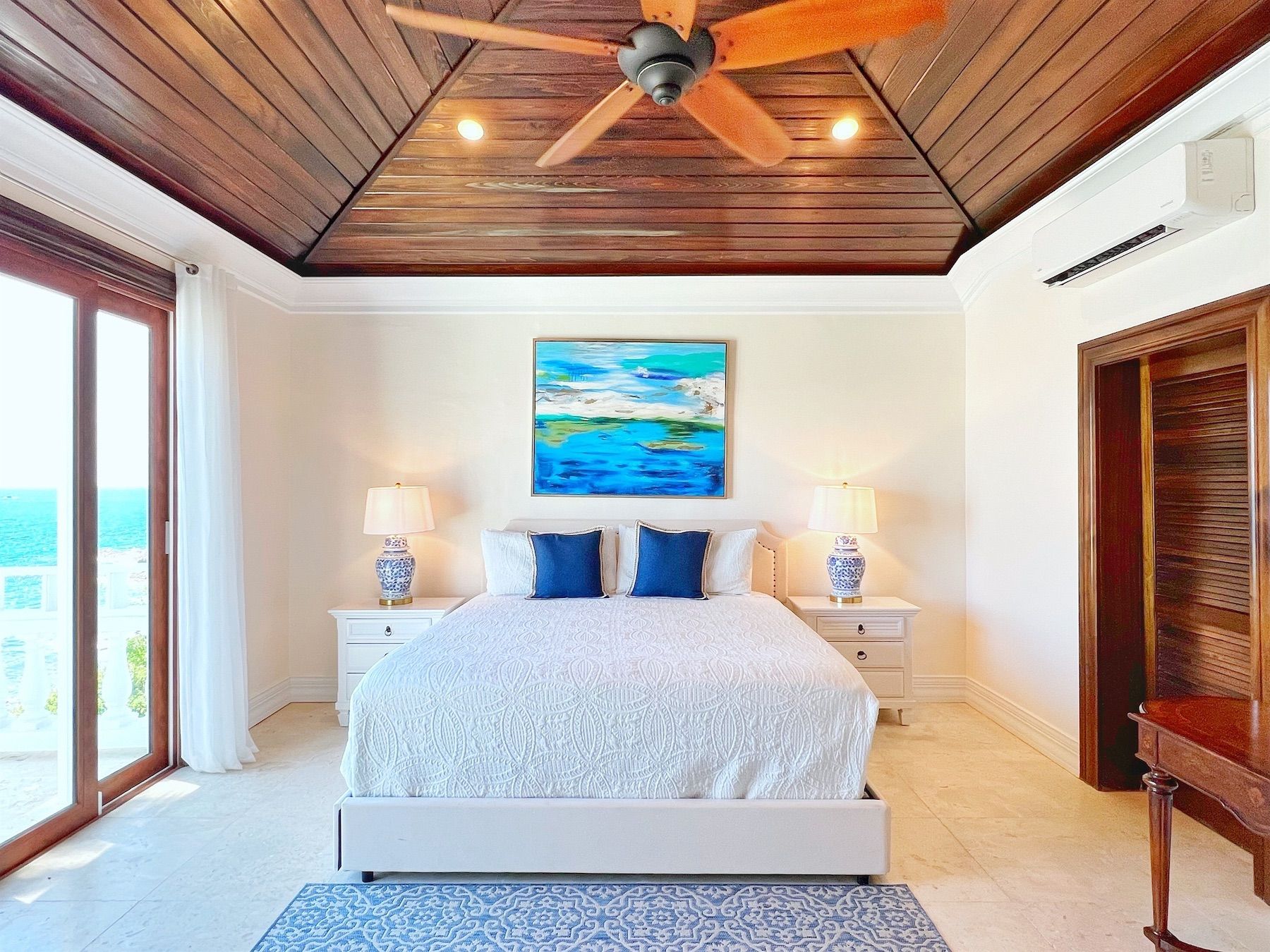 Secret Beach villa photo.