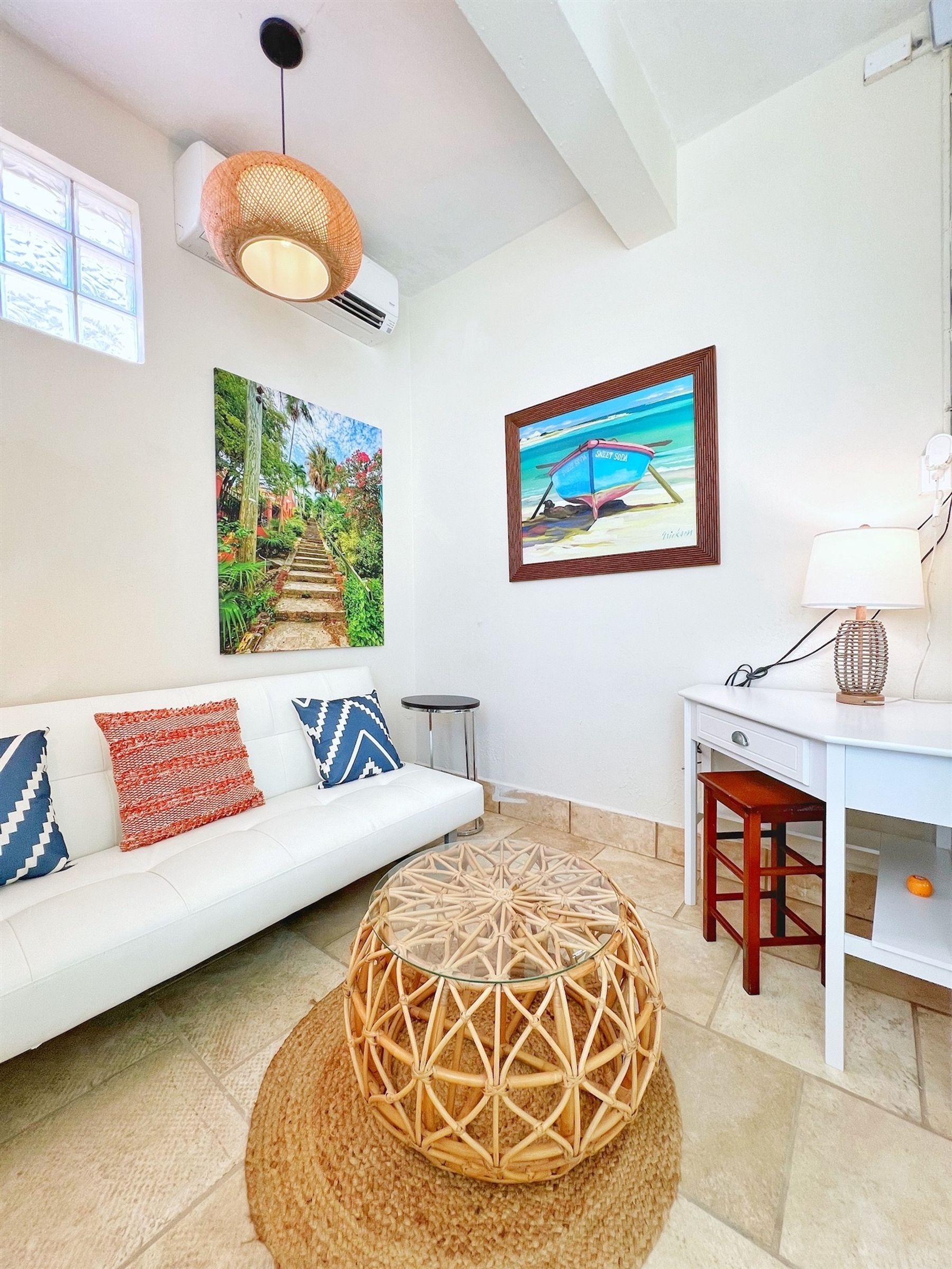 Secret Beach villa photo.