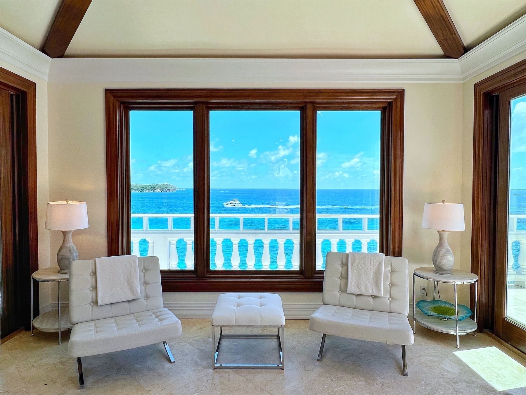 Secret Beach villa photo.