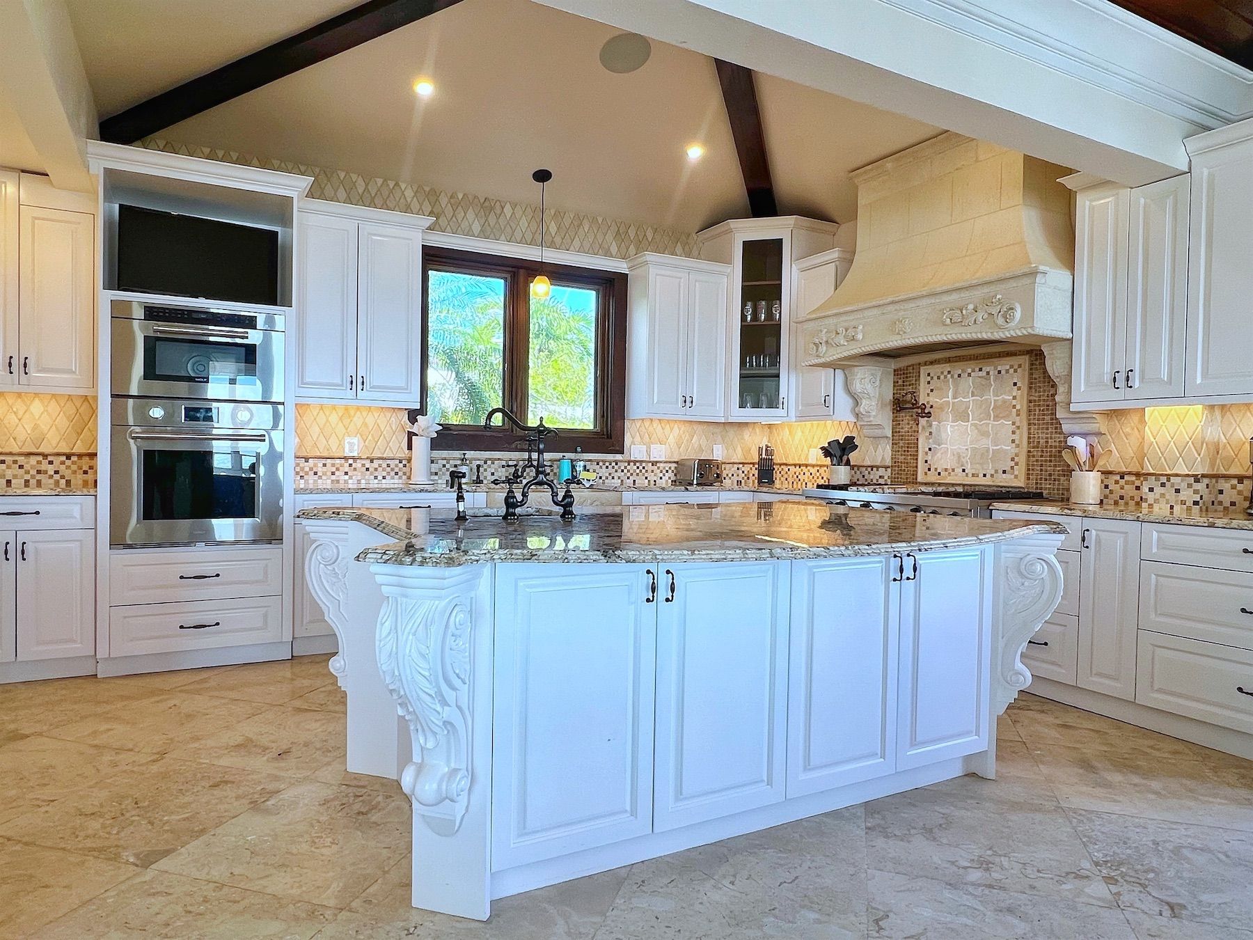 Secret Beach villa photo.