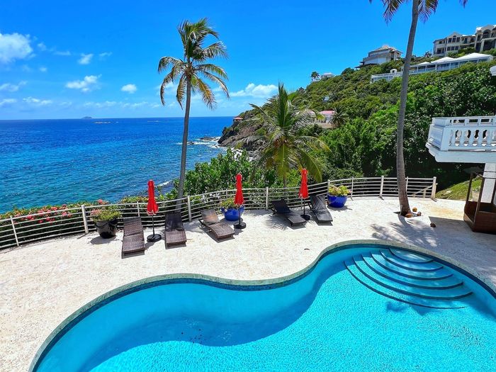 Secret Beach villa photo.