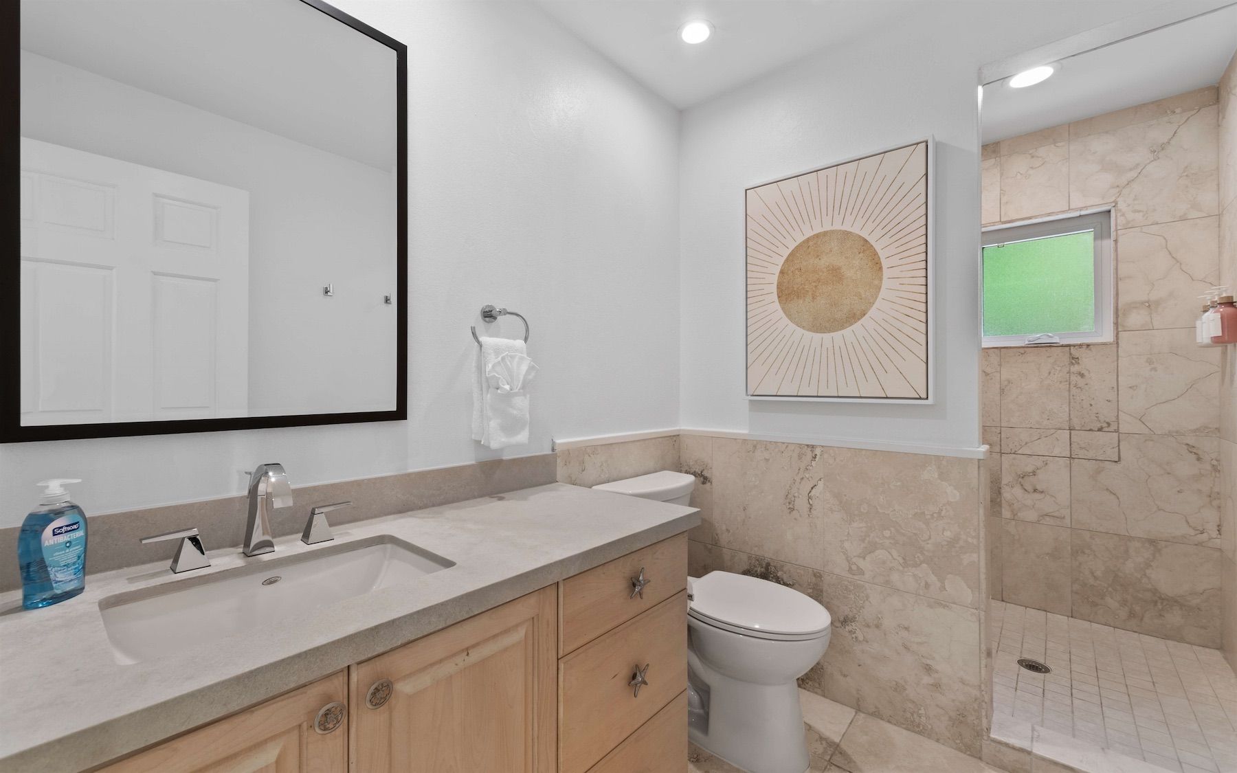 Shared bathroom for bedrooms 3 and 4.