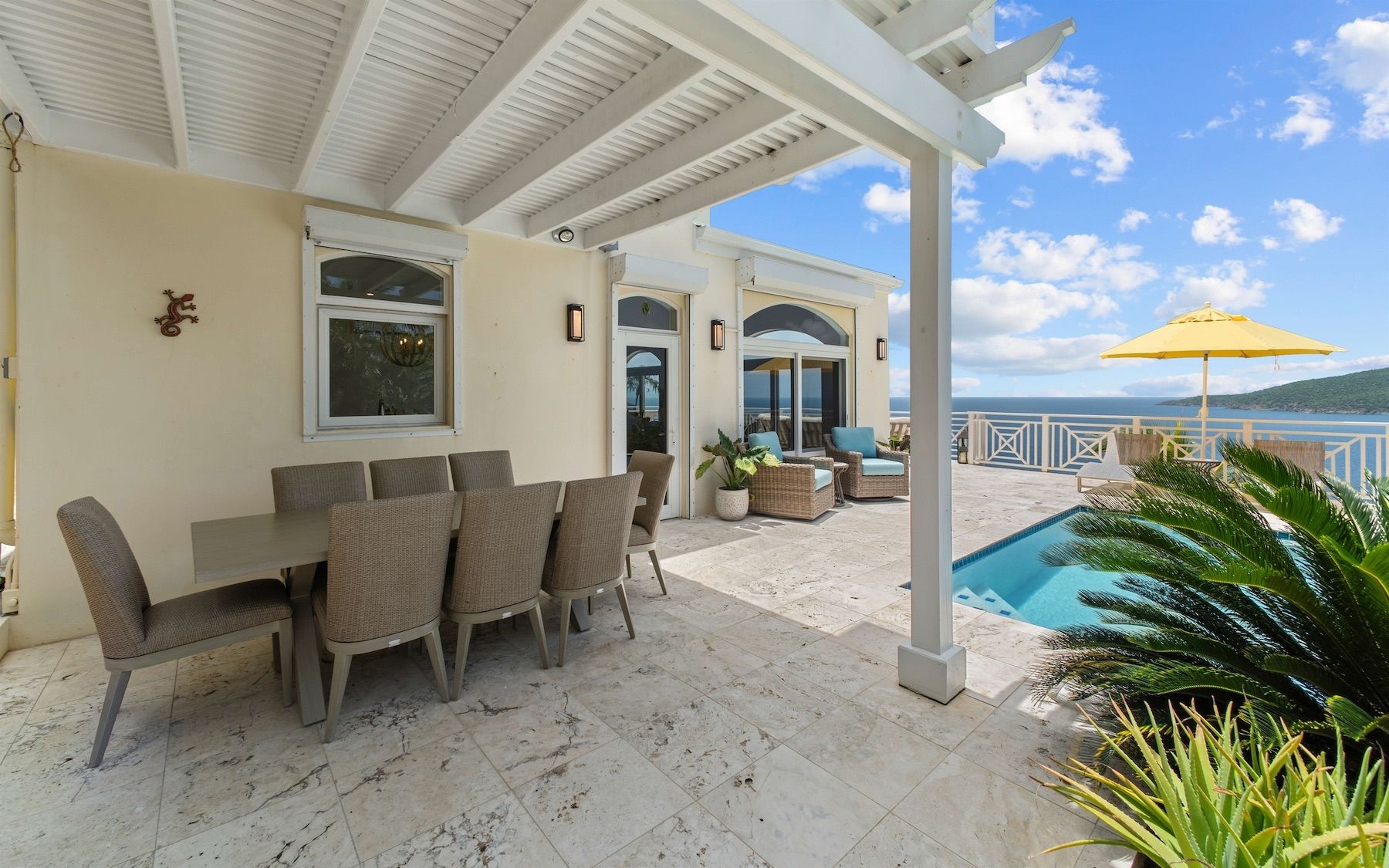 Isle Blue Haven villa photo.