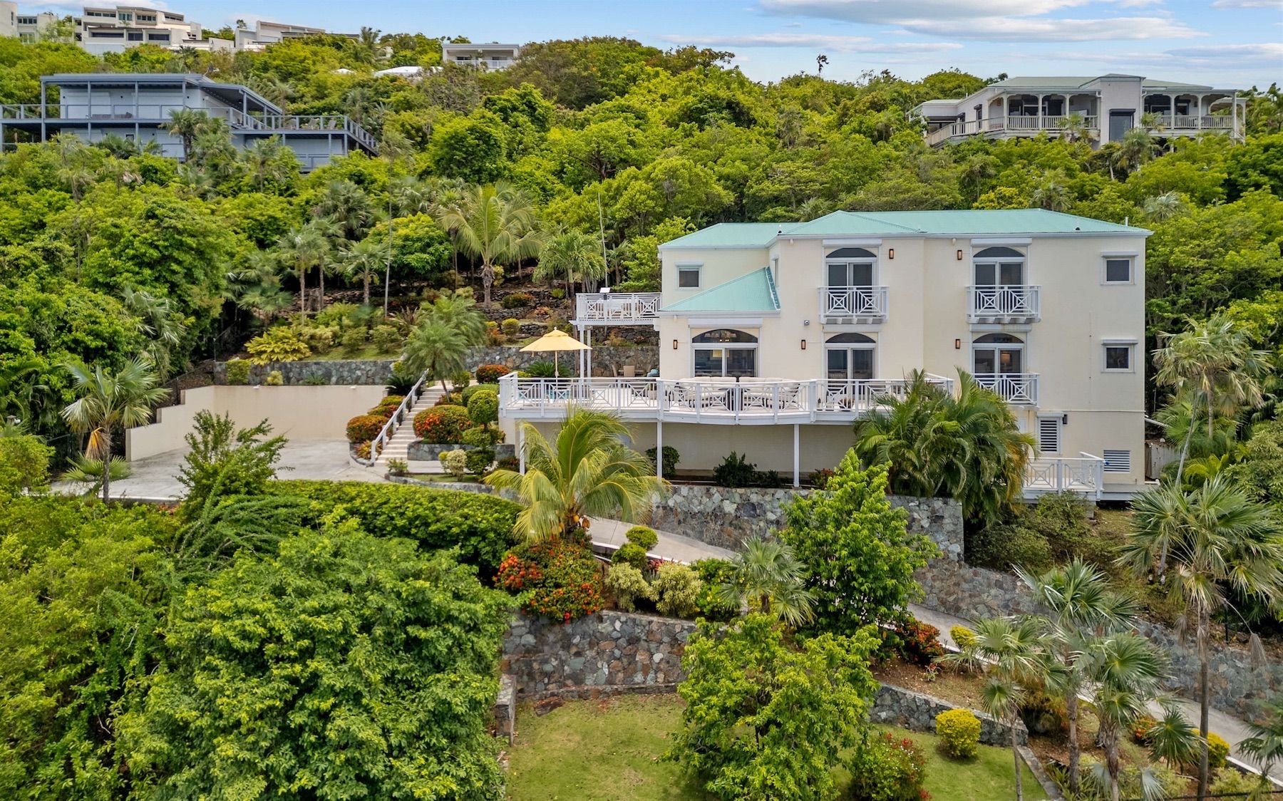 Isle Blue Haven villa photo.