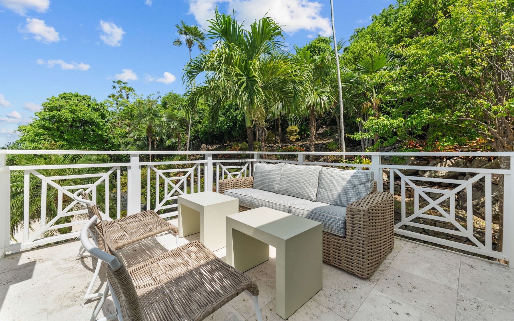Isle Blue Haven villa photo.