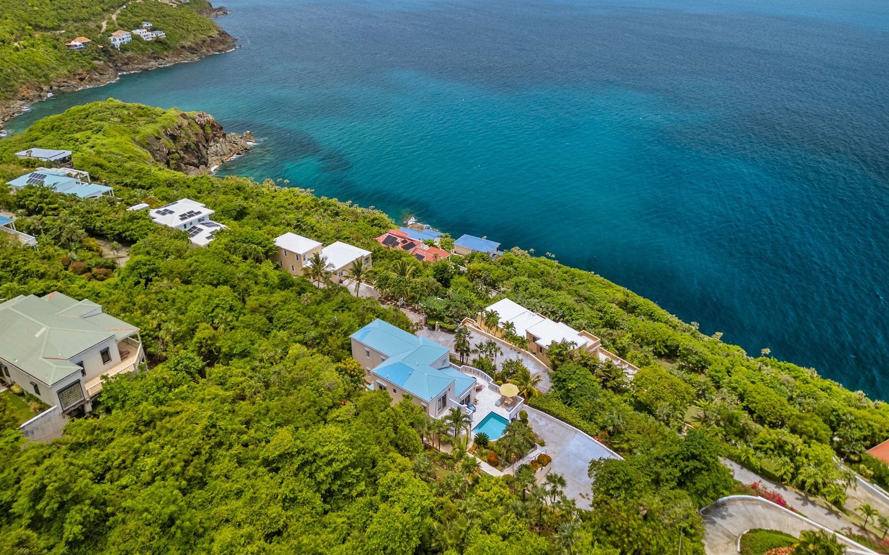 Isle Blue Haven villa photo.