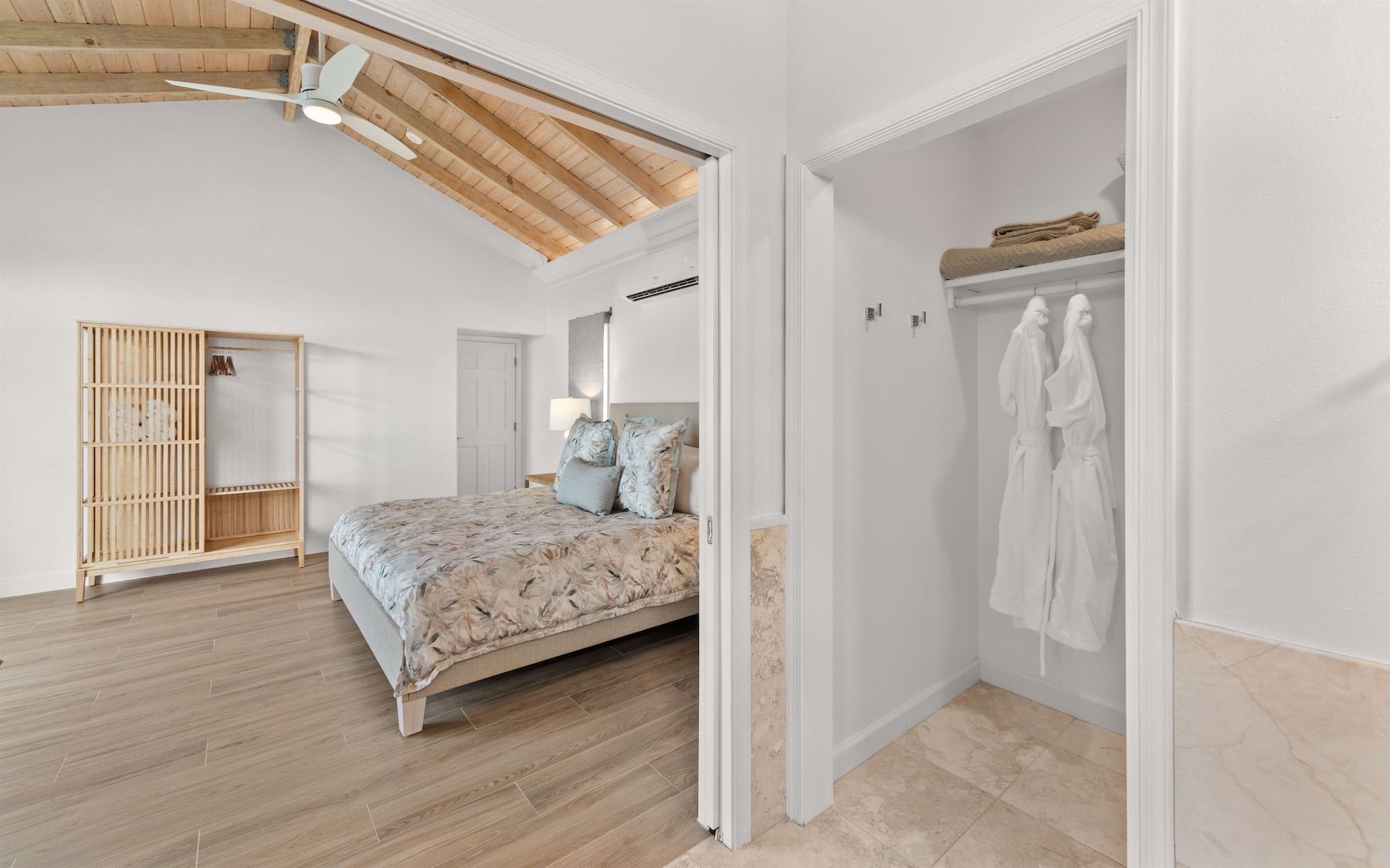 Isle Blue Haven villa photo.