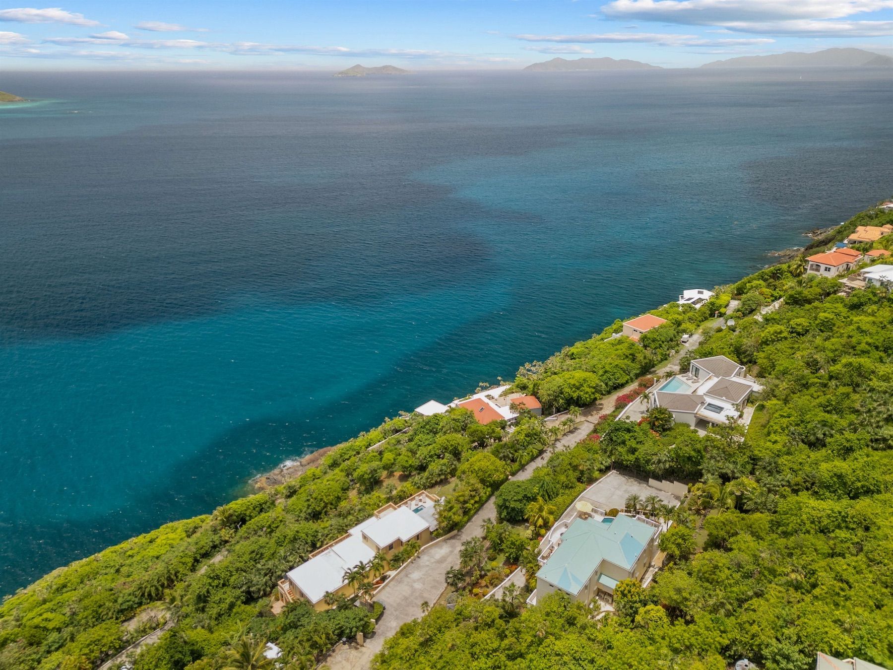 Isle Blue Haven villa photo.